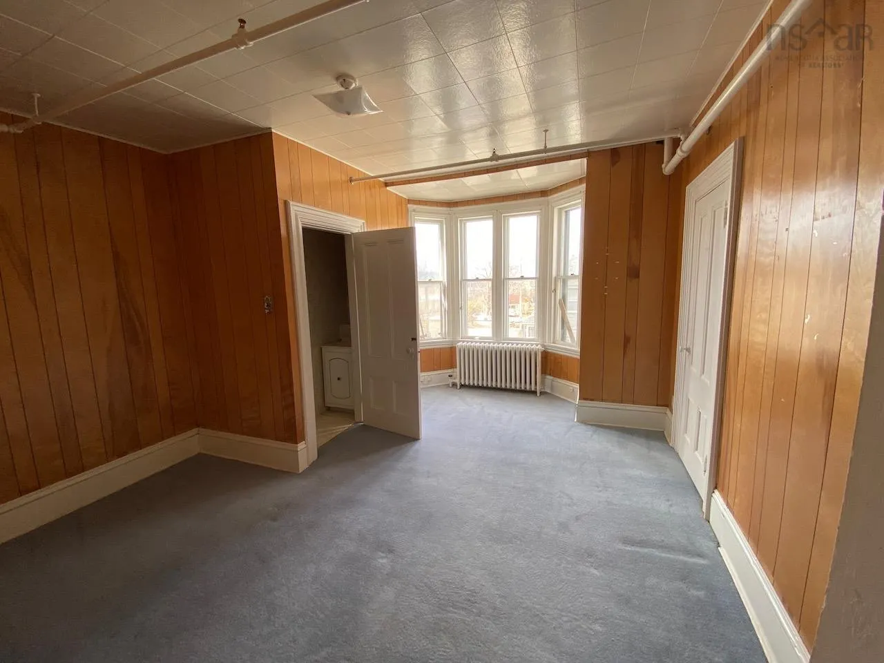 13 Parade Street, Yarmouth, NS B5A 3A5, 31 Bedrooms Bedrooms, ,Residential Income,For Sale,Parade,202512778