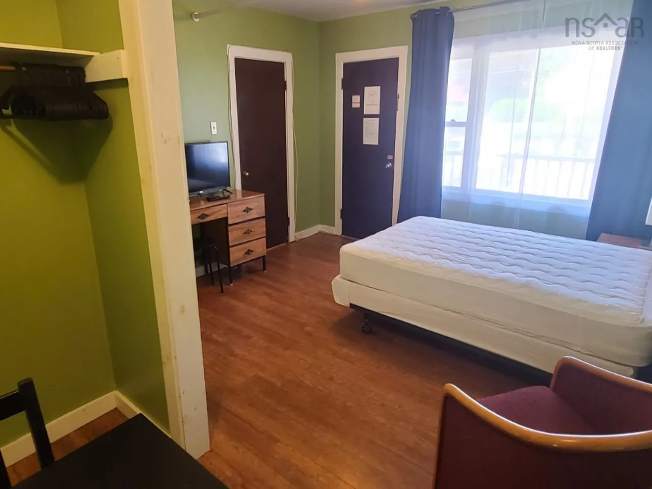 13 Parade Street, Yarmouth, NS B5A 3A5, 31 Bedrooms Bedrooms, ,Residential Income,For Sale,Parade,202512778