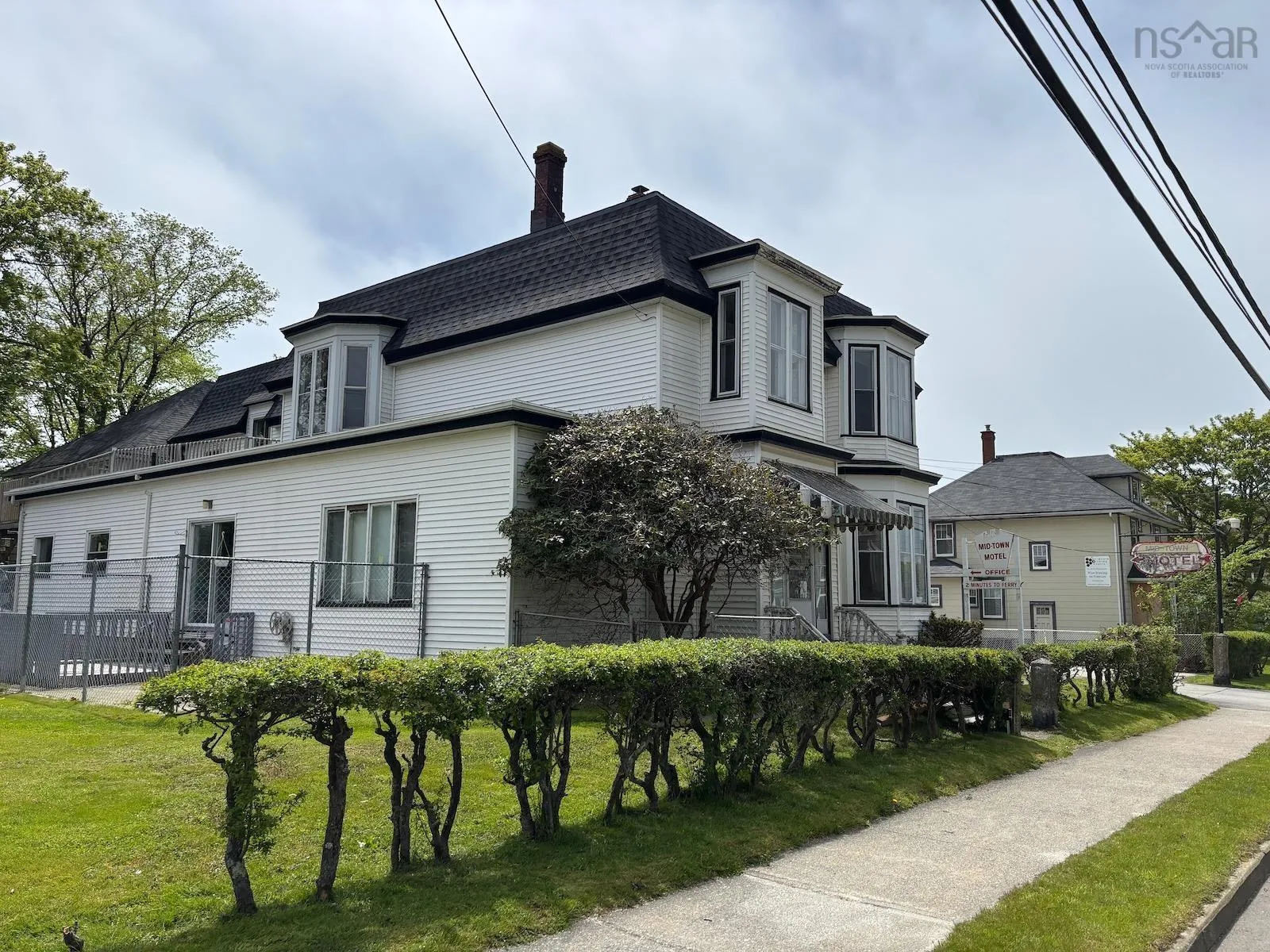 13 Parade Street, Yarmouth, NS B5A 3A5, 31 Bedrooms Bedrooms, ,Residential Income,For Sale,Parade,202512778