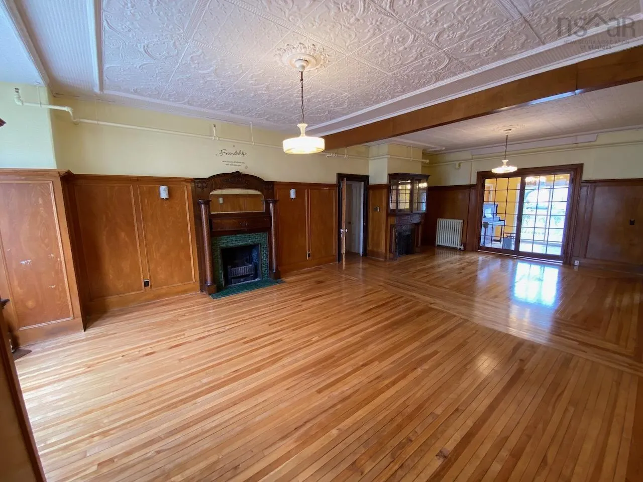 13 Parade Street, Yarmouth, NS B5A 3A5, 31 Bedrooms Bedrooms, ,Residential Income,For Sale,Parade,202512778