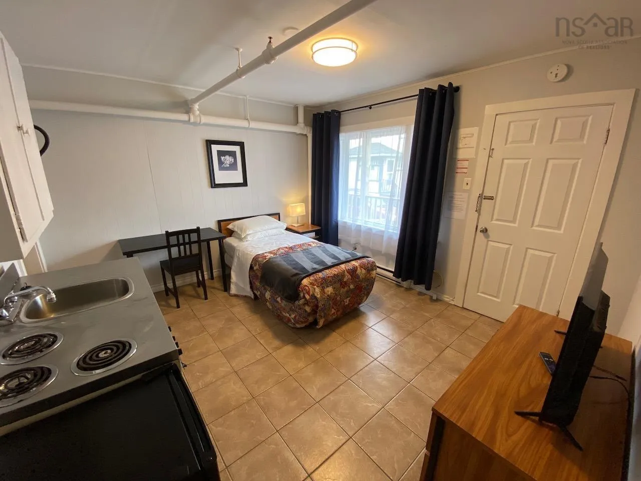 13 Parade Street, Yarmouth, NS B5A 3A5, 31 Bedrooms Bedrooms, ,Residential Income,For Sale,Parade,202512778