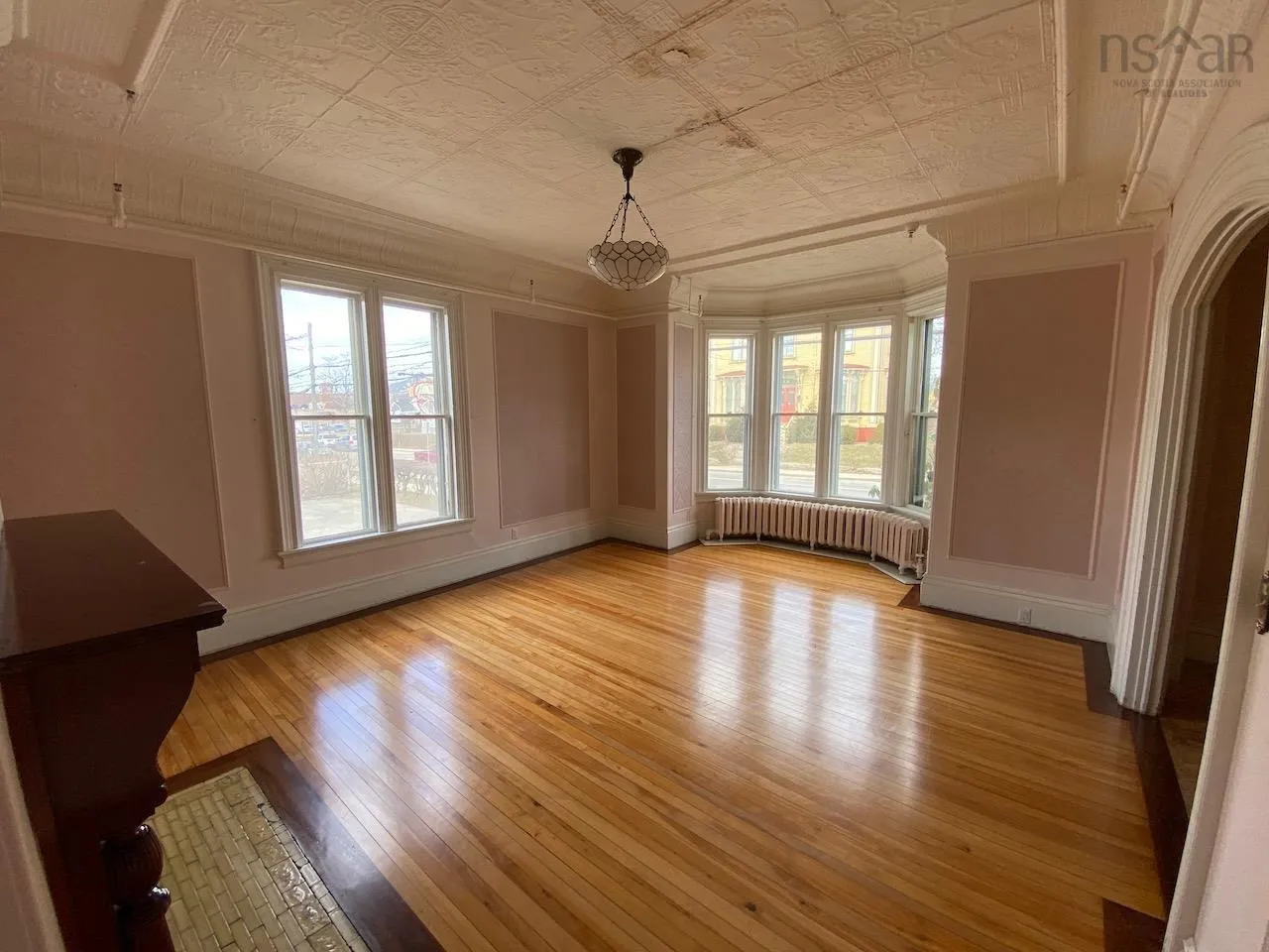 13 Parade Street, Yarmouth, NS B5A 3A5, 31 Bedrooms Bedrooms, ,Residential Income,For Sale,Parade,202512778