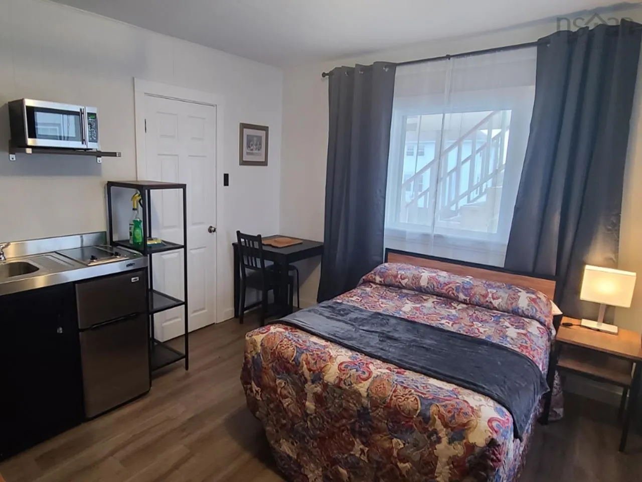 13 Parade Street, Yarmouth, NS B5A 3A5, 31 Bedrooms Bedrooms, ,Residential Income,For Sale,Parade,202512778