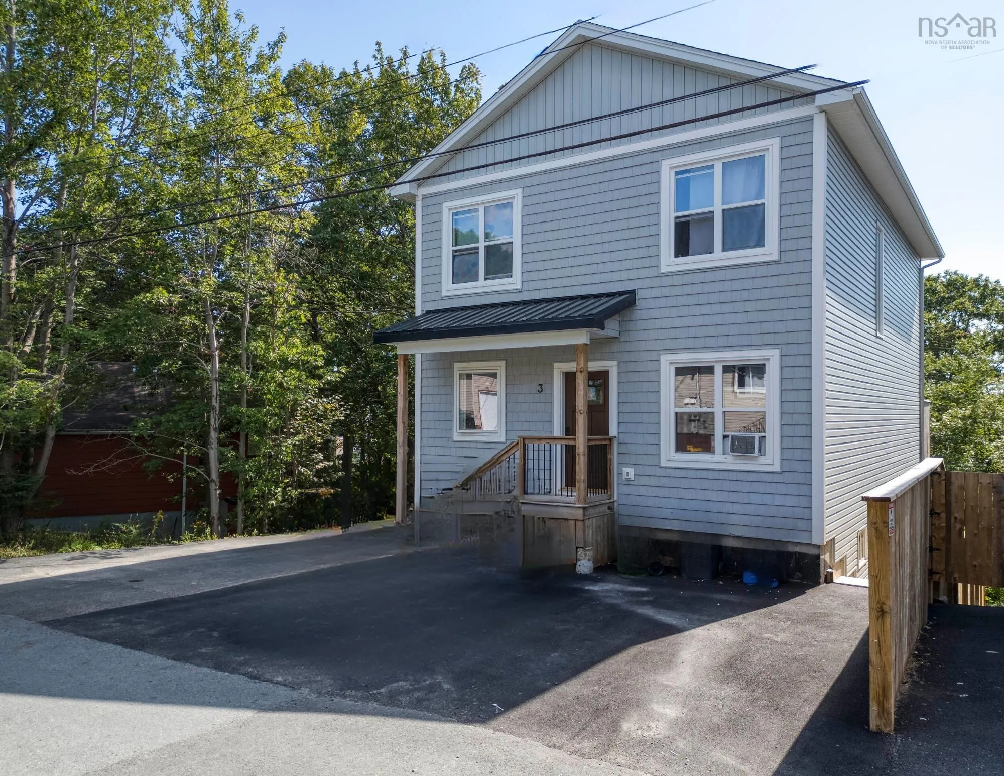 3 Hilchie Road, Dartmouth, NS B3A 1T5, 6 Bedrooms Bedrooms, ,Residential Income,For Sale,Hilchie,202521868