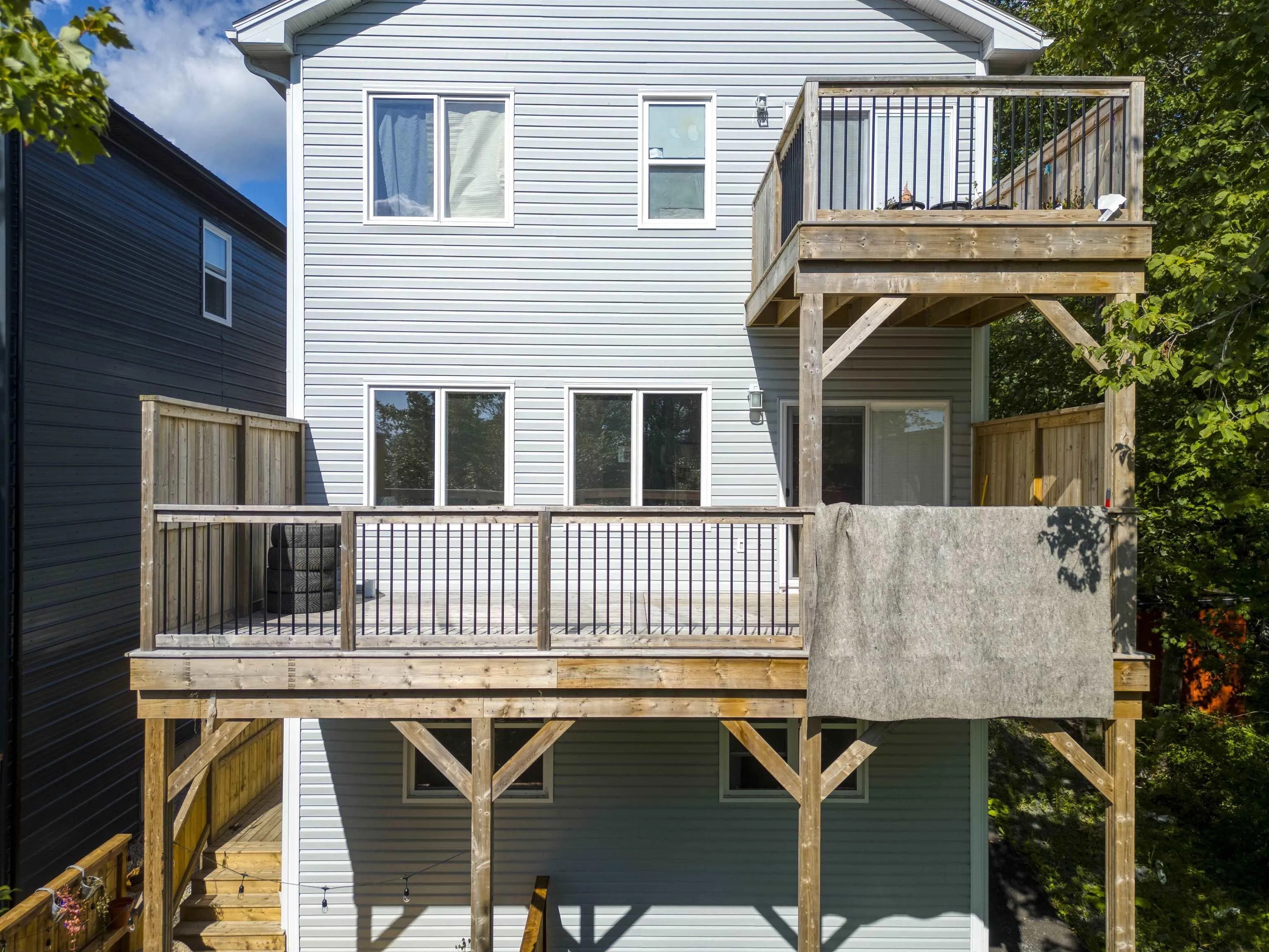 3 Hilchie Road, Dartmouth, NS B3A 1T5, 6 Bedrooms Bedrooms, ,Residential Income,For Sale,Hilchie,202521868