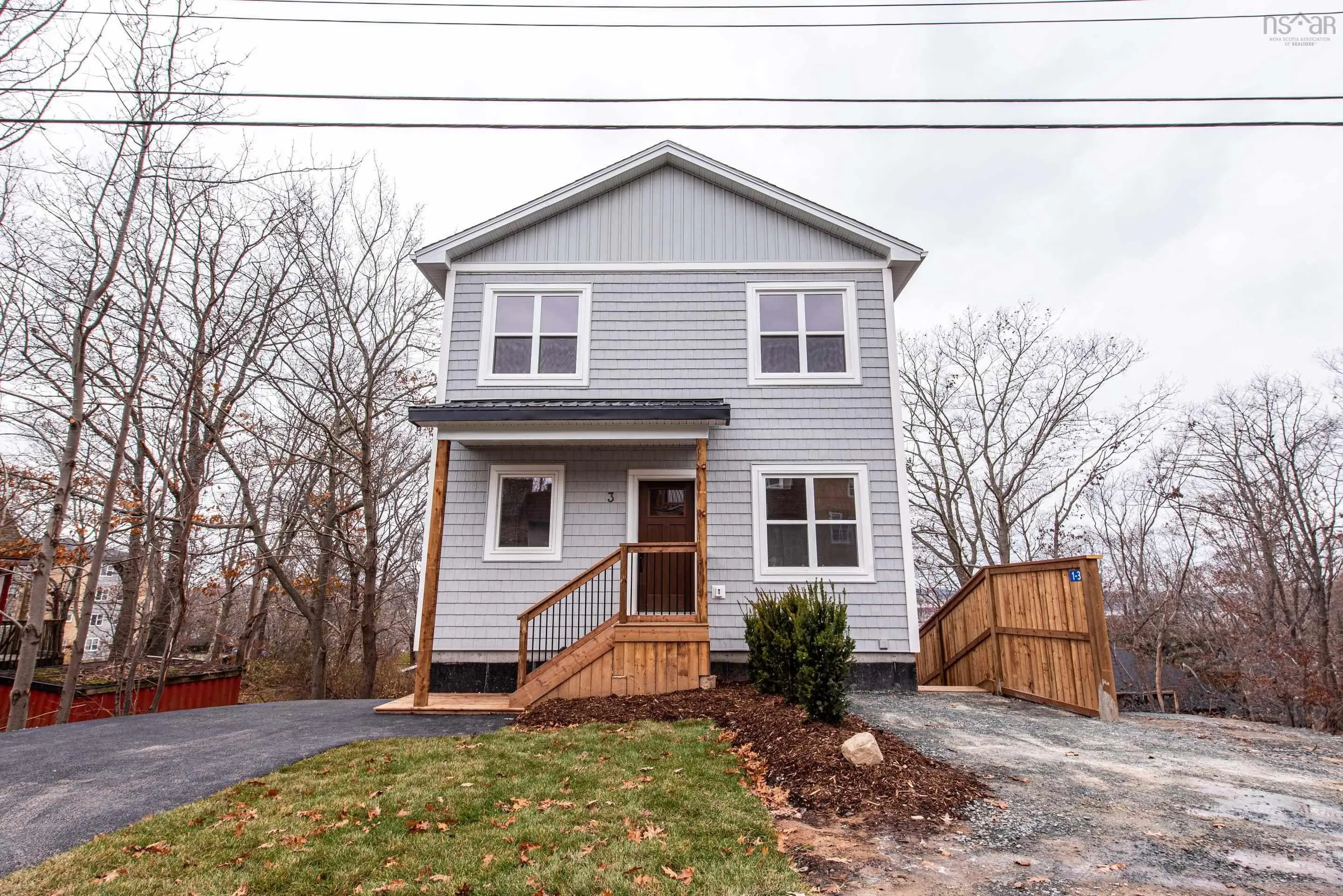 3 Hilchie Road, Dartmouth, NS B3A 1T5, 6 Bedrooms Bedrooms, ,Residential Income,For Sale,Hilchie,202521868