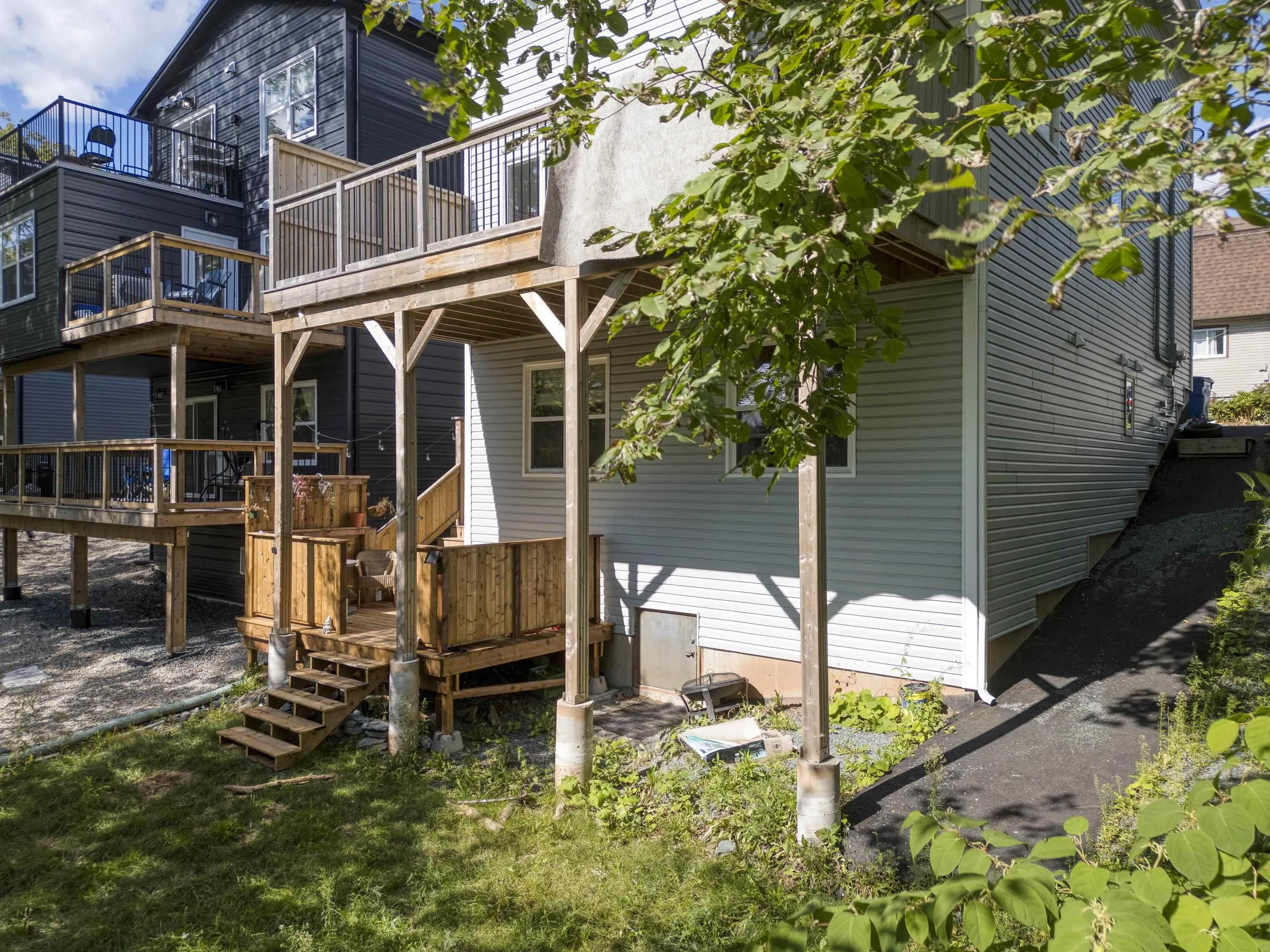 3 Hilchie Road, Dartmouth, NS B3A 1T5, 6 Bedrooms Bedrooms, ,Residential Income,For Sale,Hilchie,202521868