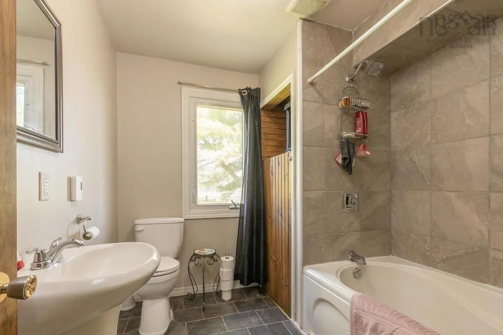 1256 Upper Clyde Road, Clyde River Ns B0w 1r0, 3 Bedrooms Bedrooms, ,1 BathroomBathrooms,Residential,For Sale,Upper Clyde,202504504