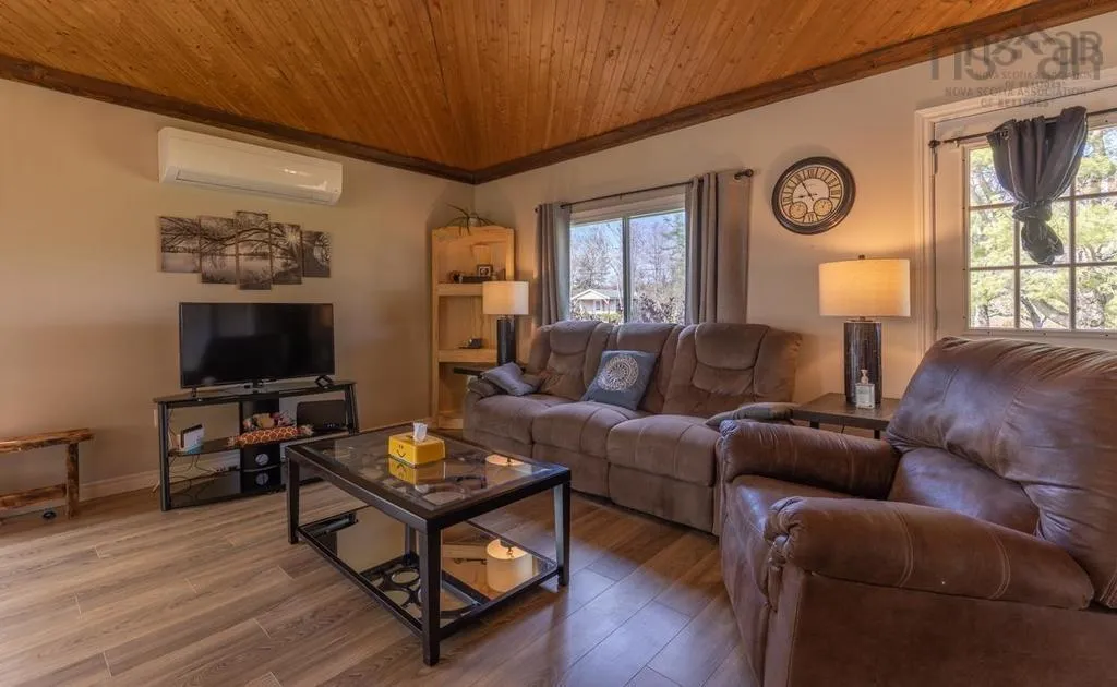 1256 Upper Clyde Road, Clyde River Ns B0w 1r0, 3 Bedrooms Bedrooms, ,1 BathroomBathrooms,Residential,For Sale,Upper Clyde,202504504