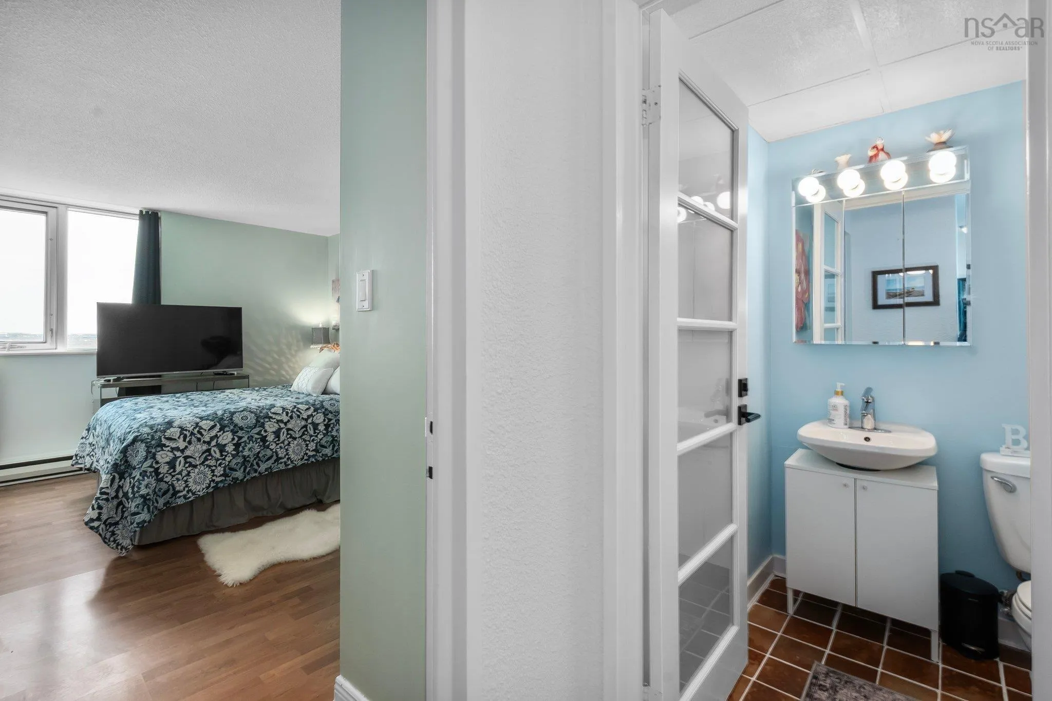 1002-5572 North Ridge Road, Halifax, NS B3K 5K2, 1 Bedroom Bedrooms, ,1 BathroomBathrooms,Residential,For Sale,North Ridge,202521715
