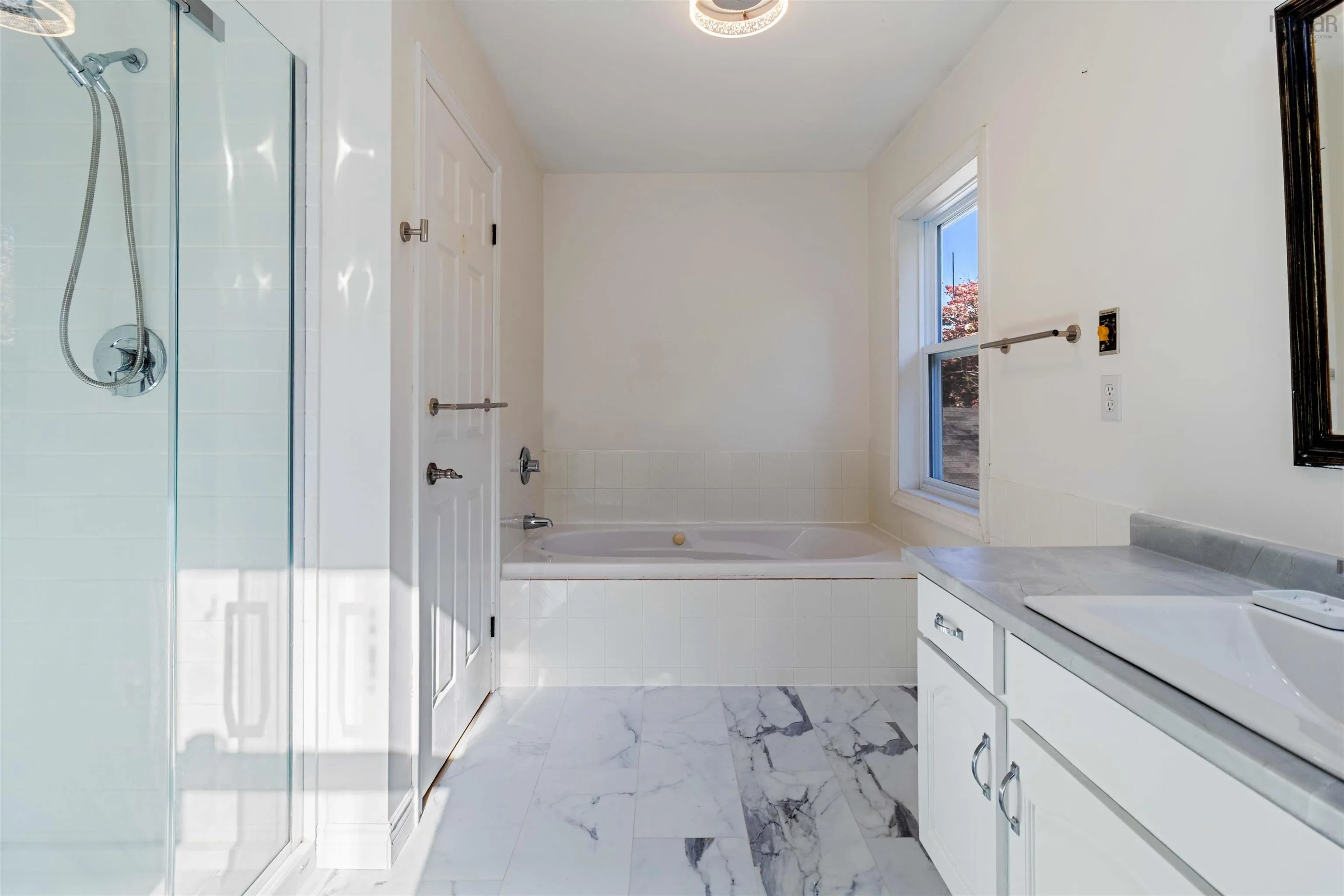2 Thackeray Close, Halifax Regional Municipality, NS B3M 4G8, 4 Bedrooms Bedrooms, ,4 BathroomsBathrooms,Residential,For Sale,Thackeray,202525098