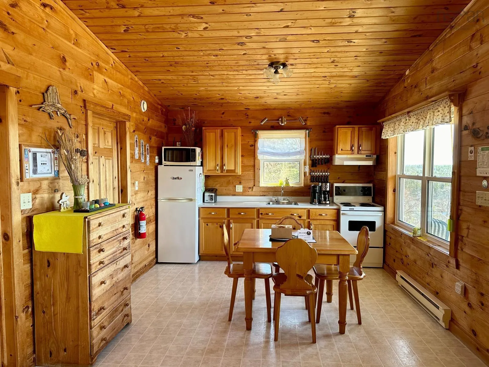 3421 Highway16, Upper Fox Island Ns B0h 1h0, 2 Bedrooms Bedrooms, ,1 BathroomBathrooms,Residential,For Sale,Eagle Valley Road,202412409
