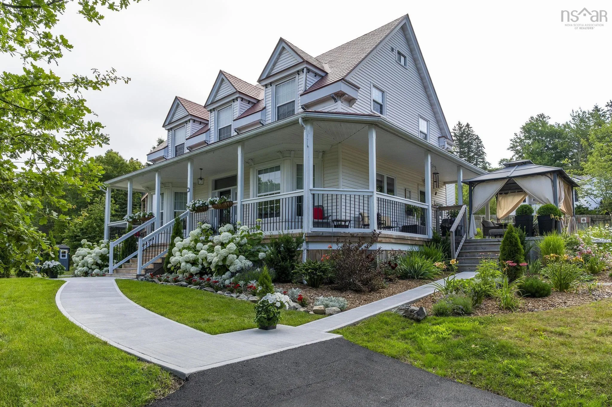 32 Joaquina Court, Dartmouth, NS B2X 3R1, 4 Bedrooms Bedrooms, ,3 BathroomsBathrooms,Residential,For Sale,Joaquina,202523306