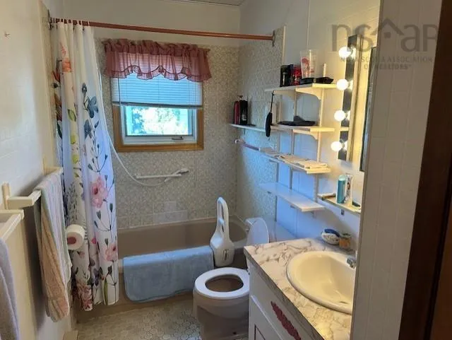 13 Highland Drive, New Glasgow, NS B2H 4C3, 4 Bedrooms Bedrooms, ,2 BathroomsBathrooms,Residential,For Sale,Highland,202522583