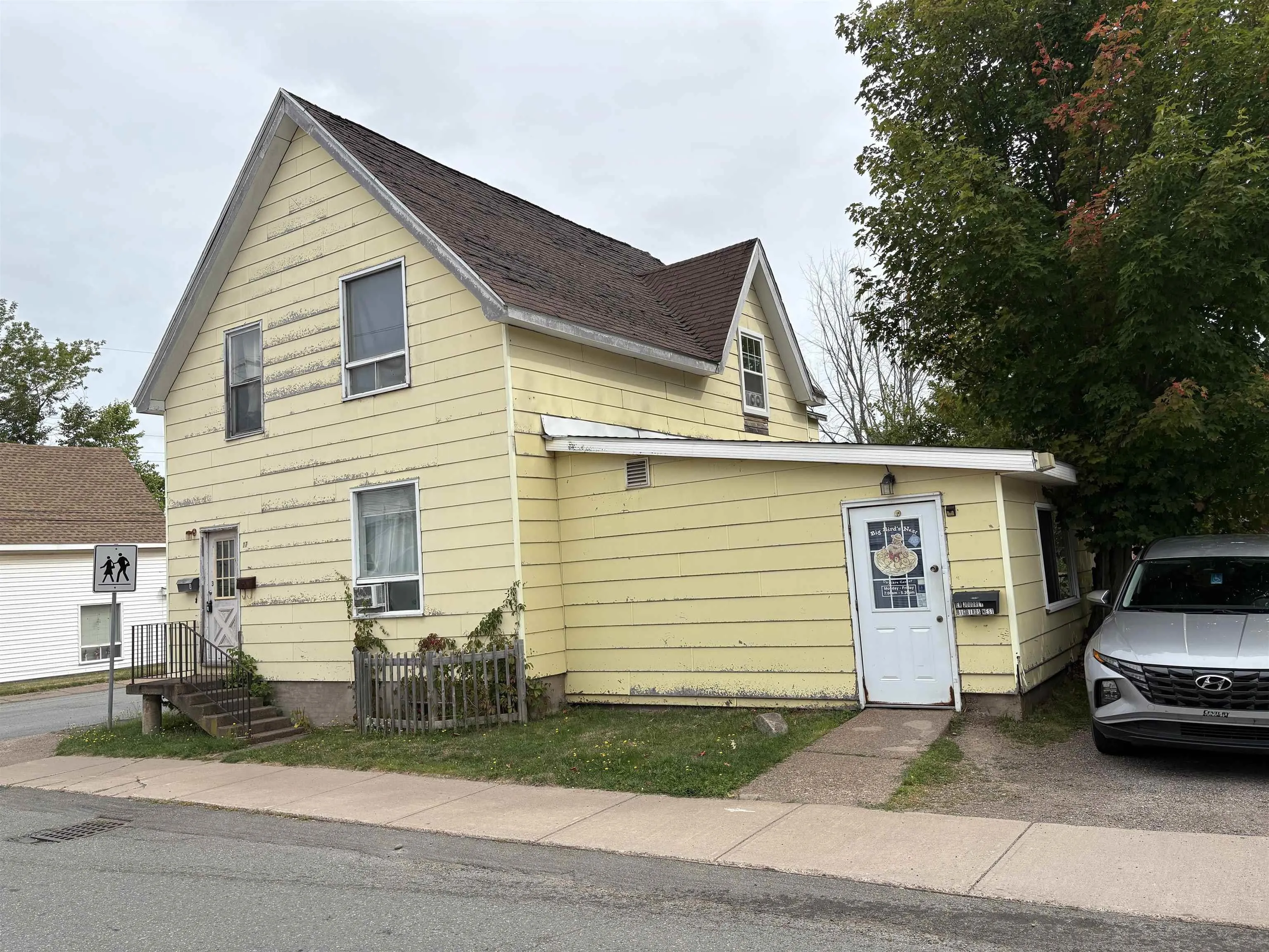 17 Lyman Street, Truro, NS B2N 4R9, 5 Bedrooms Bedrooms, ,Residential Income,For Sale,Lyman,202522171
