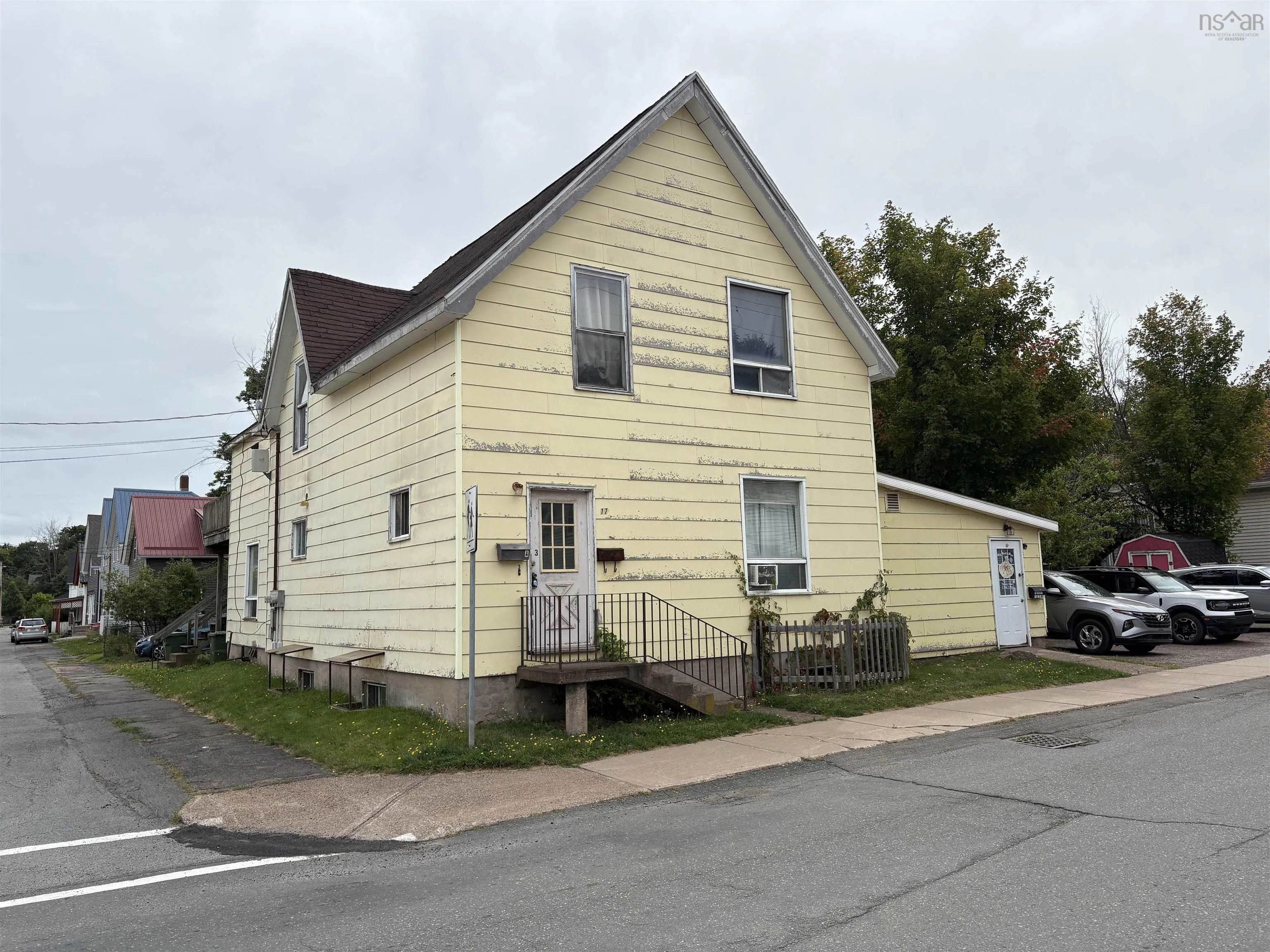 17 Lyman Street, Truro, NS B2N 4R9, 5 Bedrooms Bedrooms, ,Residential Income,For Sale,Lyman,202522171