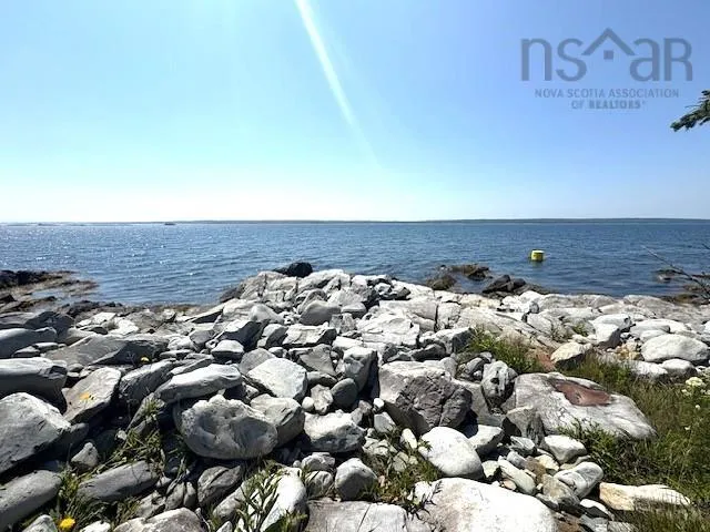 21 Scotts Road, West Green Harbour, NS B0T 1L0, 3 Bedrooms Bedrooms, ,2 BathroomsBathrooms,Residential,For Sale,Scotts,202521183
