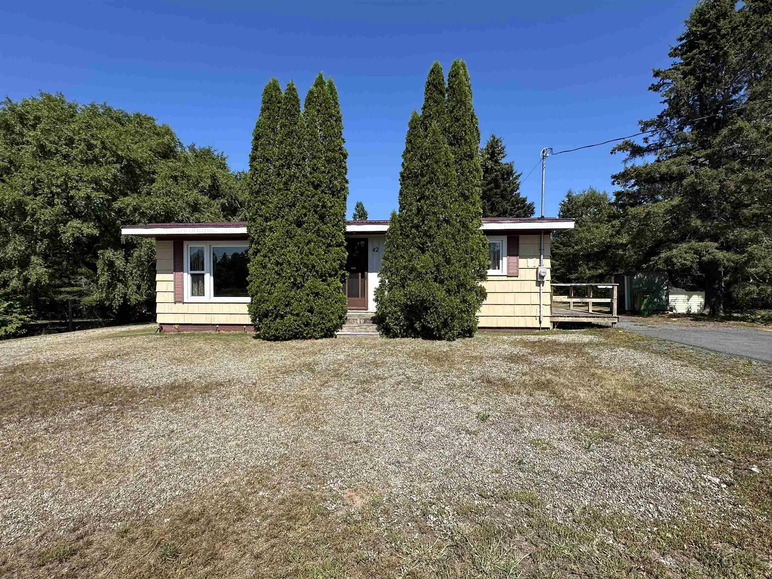 42 Willow Street, Kingston, NS B0P 1R0, 3 Bedrooms Bedrooms, ,1 BathroomBathrooms,Residential,For Sale,Willow,202520534