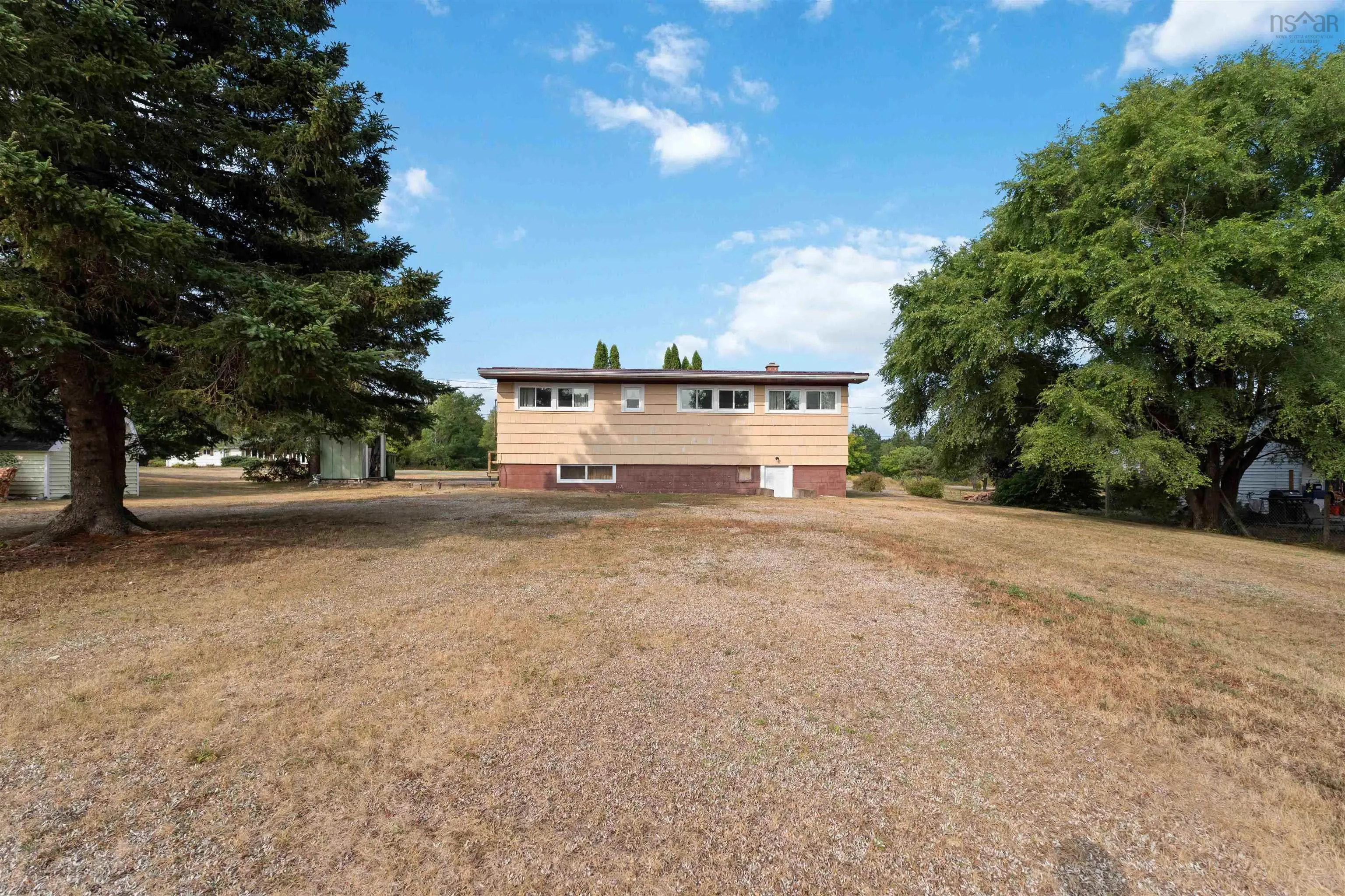 42 Willow Street, Kingston, NS B0P 1R0, 3 Bedrooms Bedrooms, ,1 BathroomBathrooms,Residential,For Sale,Willow,202520534