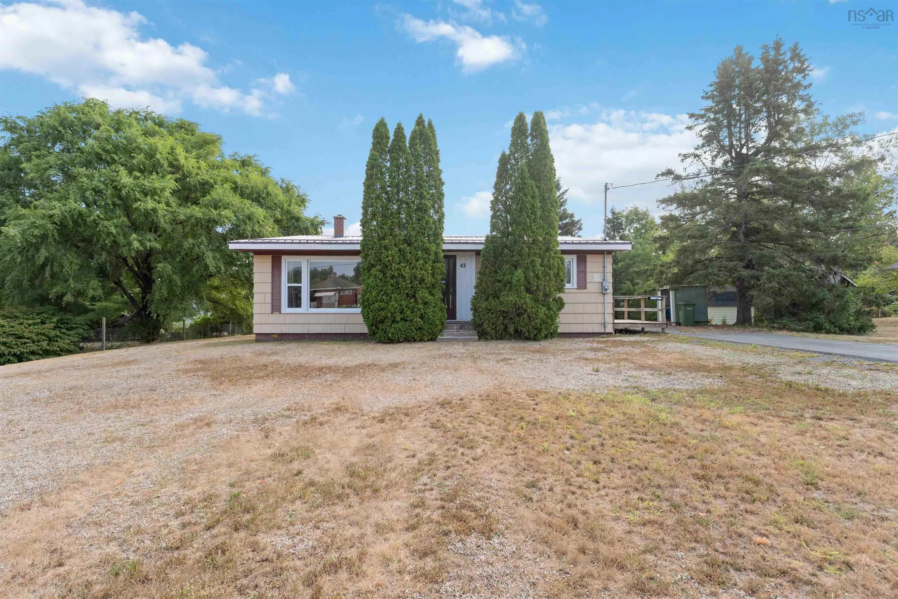 42 Willow Street, Kingston, NS B0P 1R0, 3 Bedrooms Bedrooms, ,1 BathroomBathrooms,Residential,For Sale,Willow,202520534
