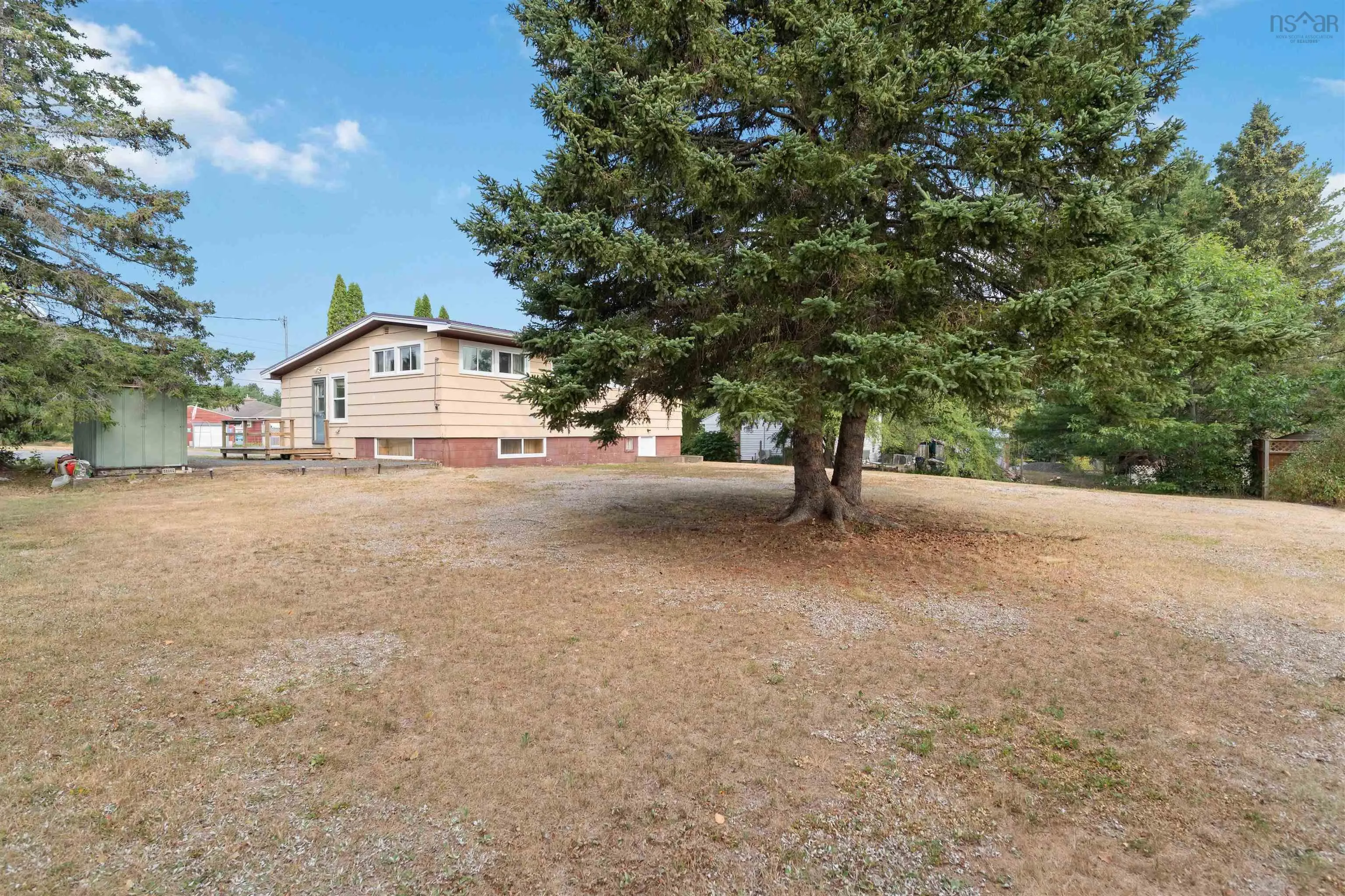 42 Willow Street, Kingston, NS B0P 1R0, 3 Bedrooms Bedrooms, ,1 BathroomBathrooms,Residential,For Sale,Willow,202520534