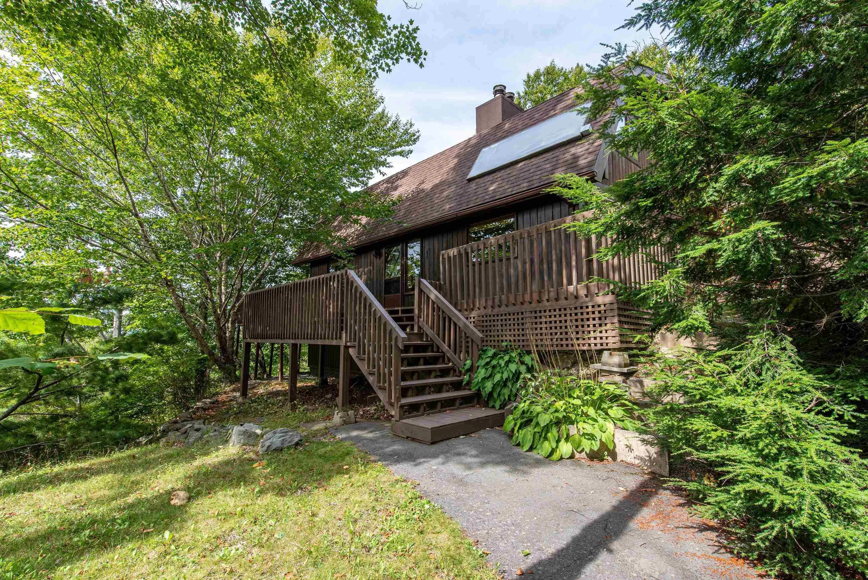222 Rolling Hills Drive, Waverley, NS B2R 1B5, 4 Bedrooms Bedrooms, ,4 BathroomsBathrooms,Residential,For Sale,Rolling Hills,202523554
