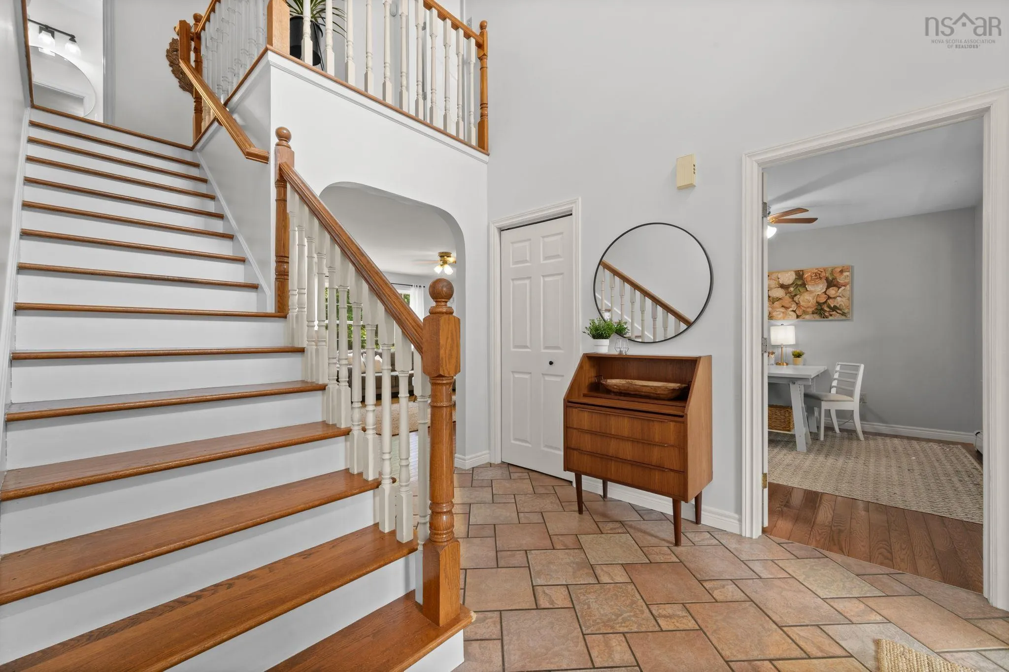 2321 Loretta Avenue, Coldbrook, NS B4R 1A7, 5 Bedrooms Bedrooms, ,3 BathroomsBathrooms,Residential,For Sale,Loretta,202520308