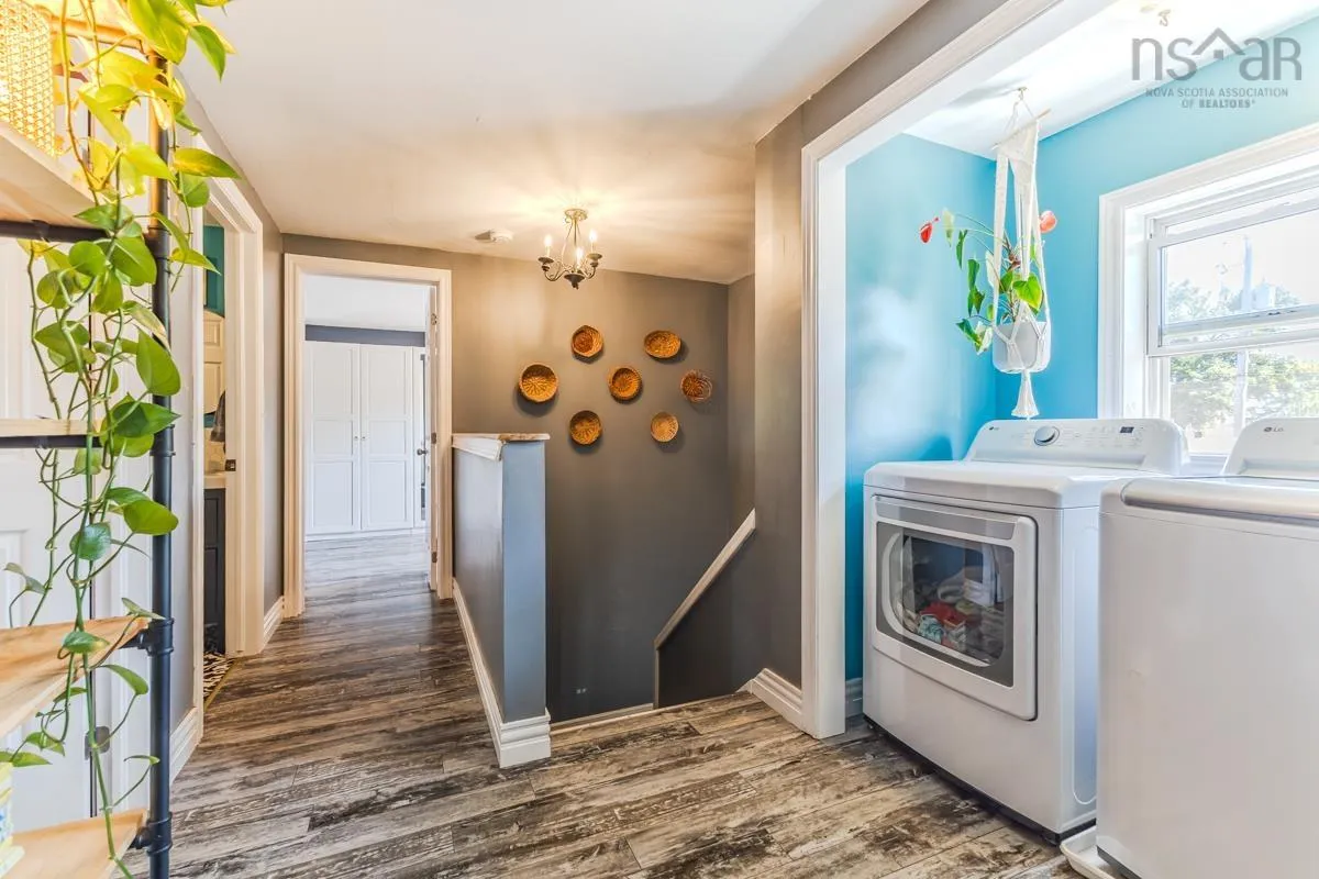 33 Victoria Street, Pugwash, NS B0K 1L0, 5 Bedrooms Bedrooms, ,2 BathroomsBathrooms,Residential,For Sale,Victoria,202521233
