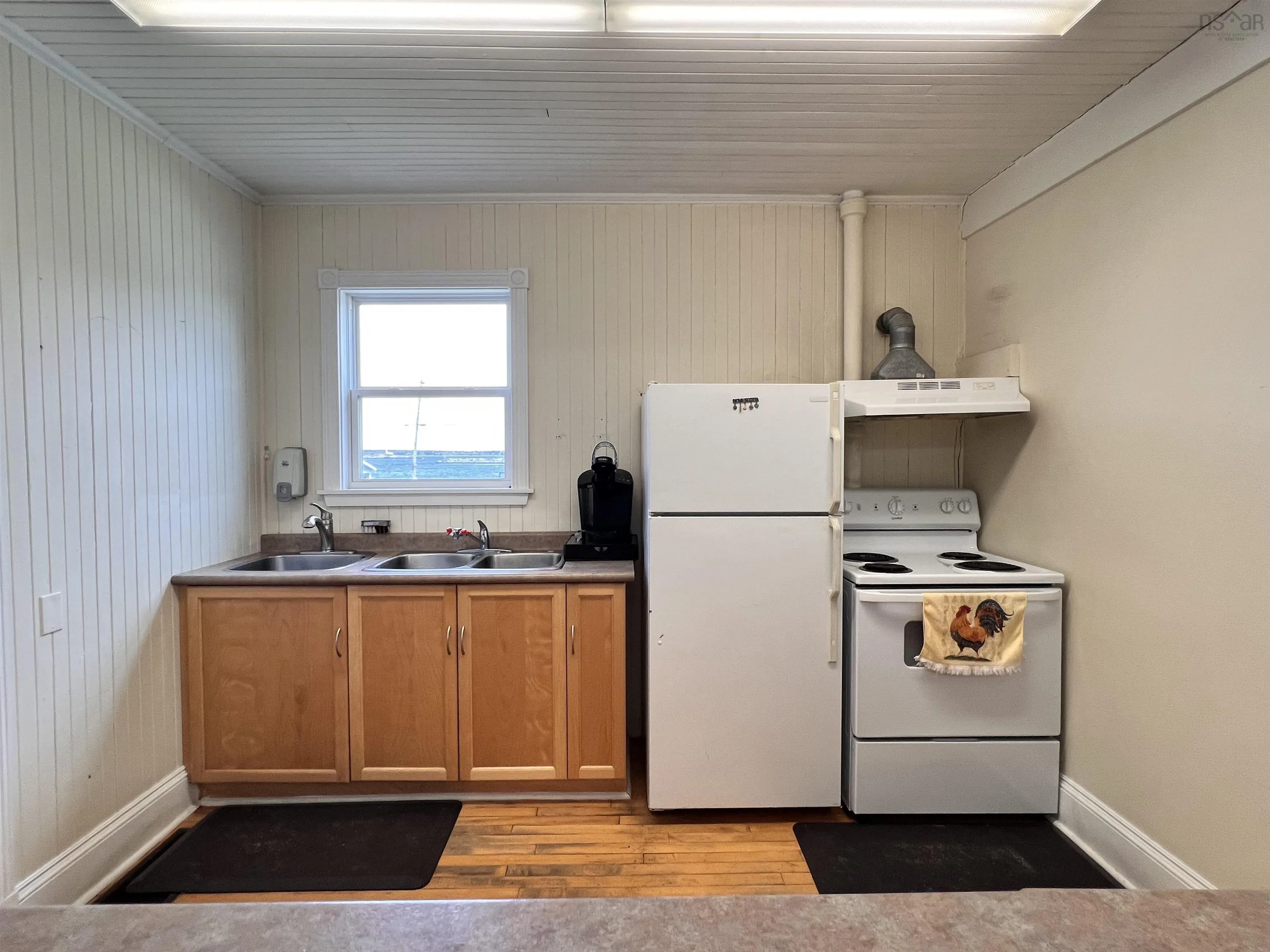 6 Beech Street, Lockeport Ns B0t 1w0, ,Commercial Sale,For Sale,Beech,202510094
