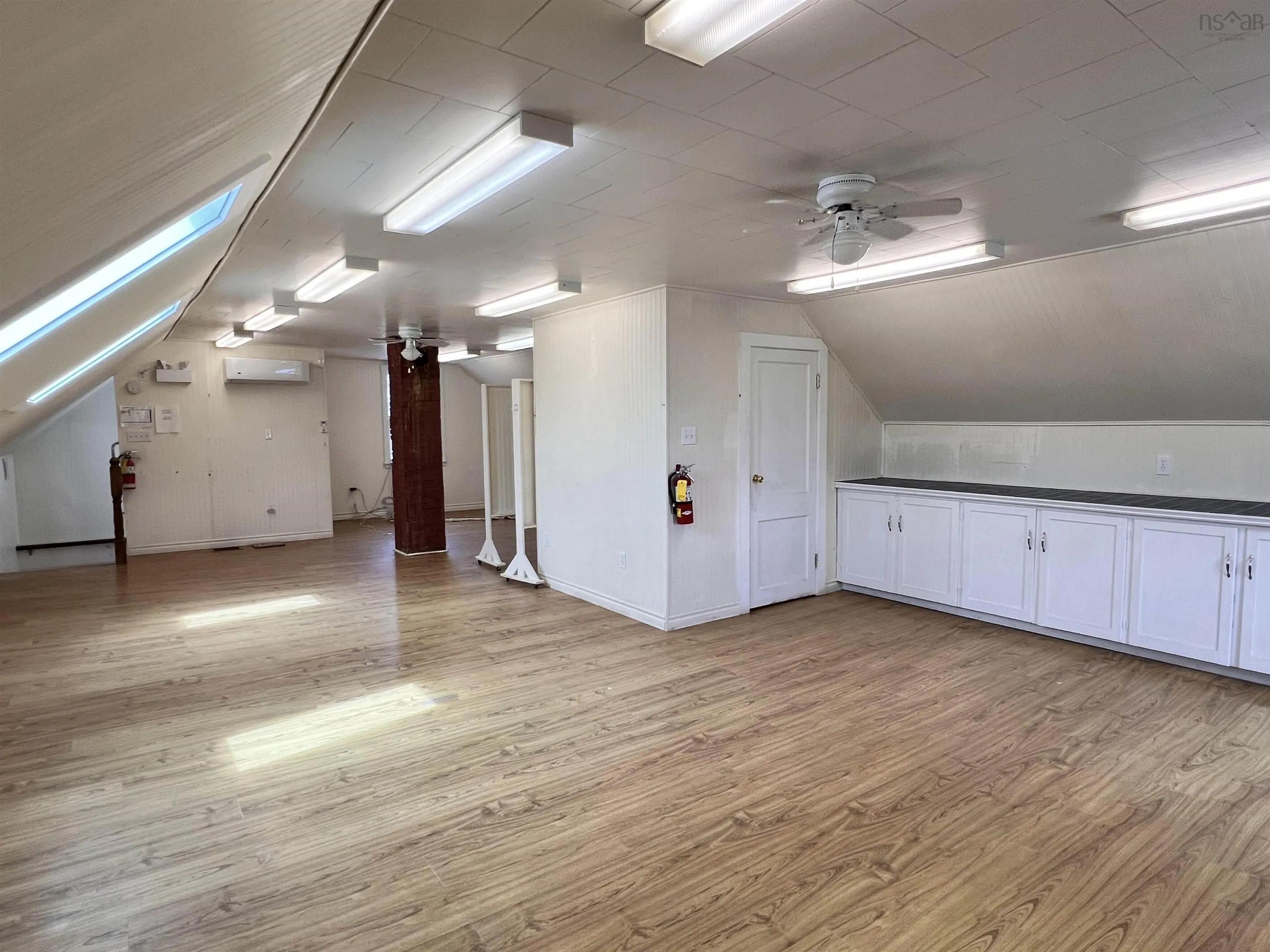6 Beech Street, Lockeport Ns B0t 1w0, ,Commercial Sale,For Sale,Beech,202510094