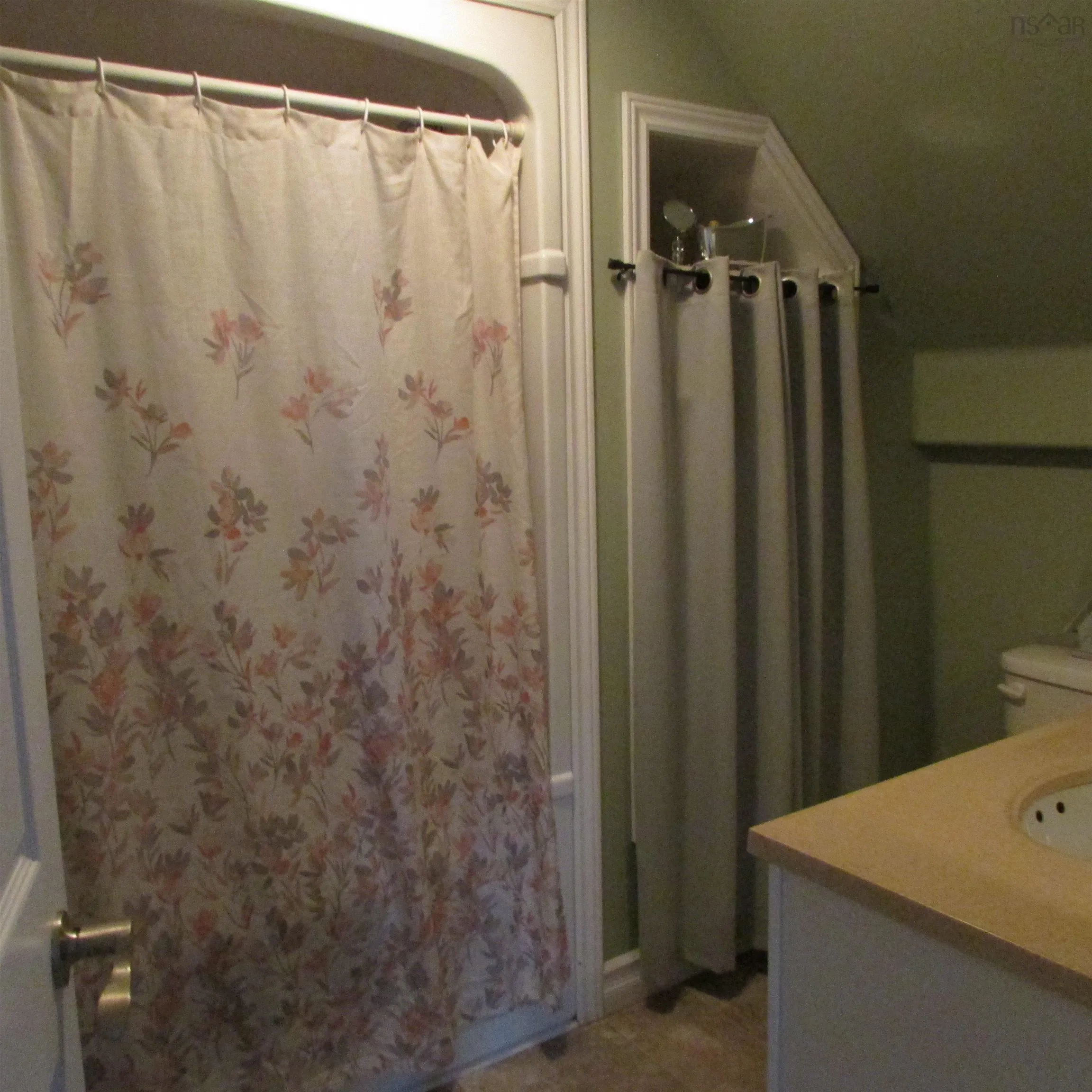 5 Pero Street, Sydney Mines Ns B1v 2w6, 5 Bedrooms Bedrooms, ,3 BathroomsBathrooms,Residential,For Sale,Pero,202508368