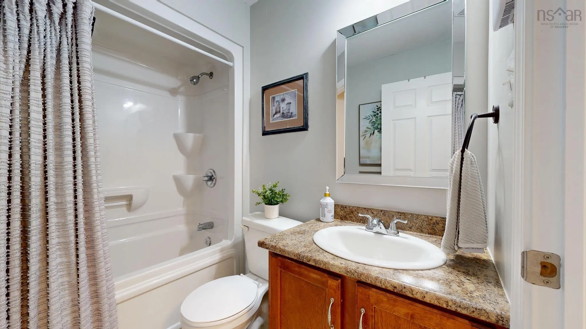 42 Chamber Close, Wolfville, NS B4P 0A6, 2 Bedrooms Bedrooms, ,1 BathroomBathrooms,Residential,For Sale,Chamber,202515357