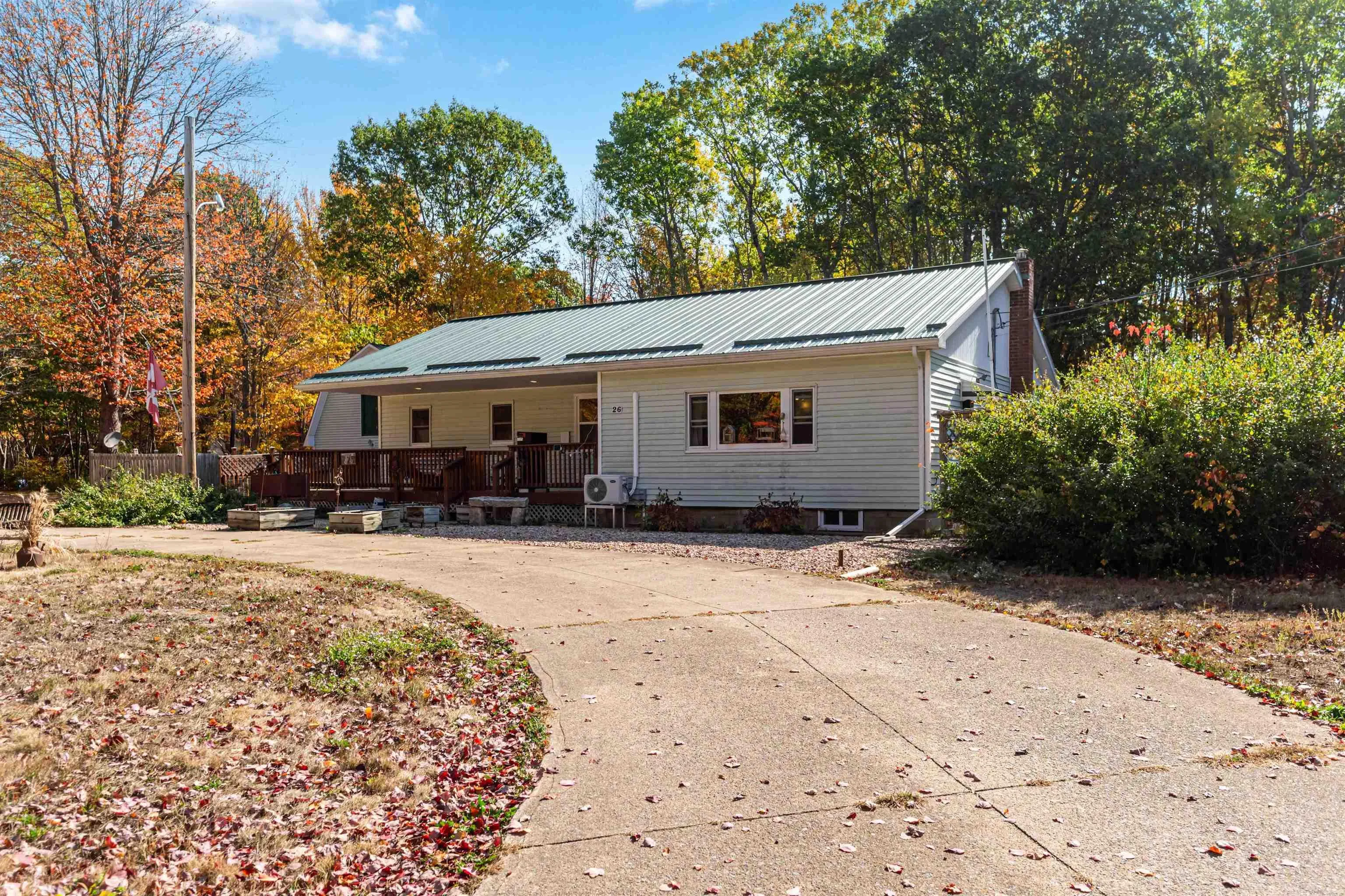 26 Pleasant Street, Wilmot, NS B0P 1W0, 3 Bedrooms Bedrooms, ,1 BathroomBathrooms,Residential,For Sale,Pleasant,202525429