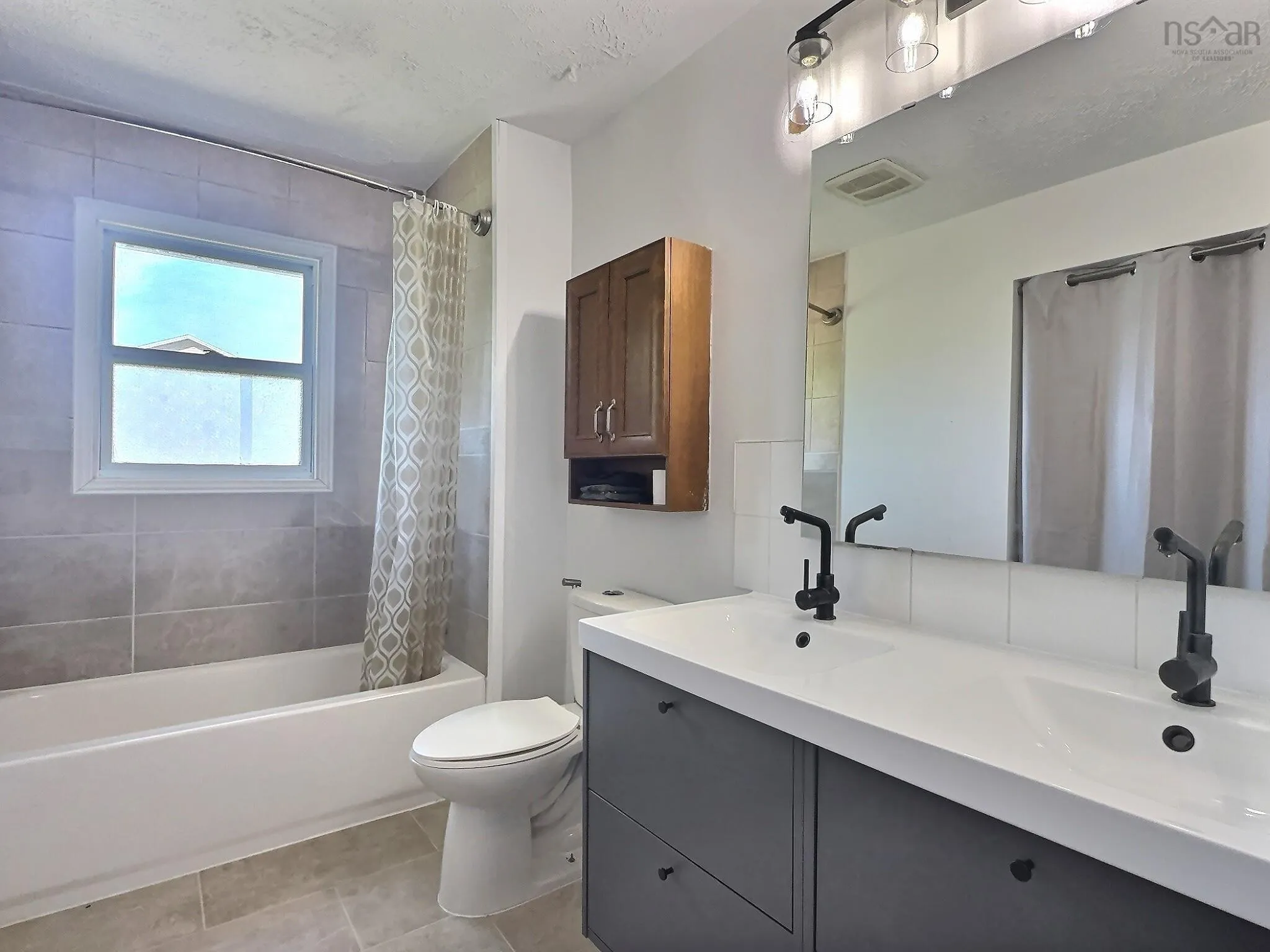 18 Alderney Drive, Enfield, NS B2T 1J7, 5 Bedrooms Bedrooms, ,4 BathroomsBathrooms,Residential,For Sale,Alderney,202519484