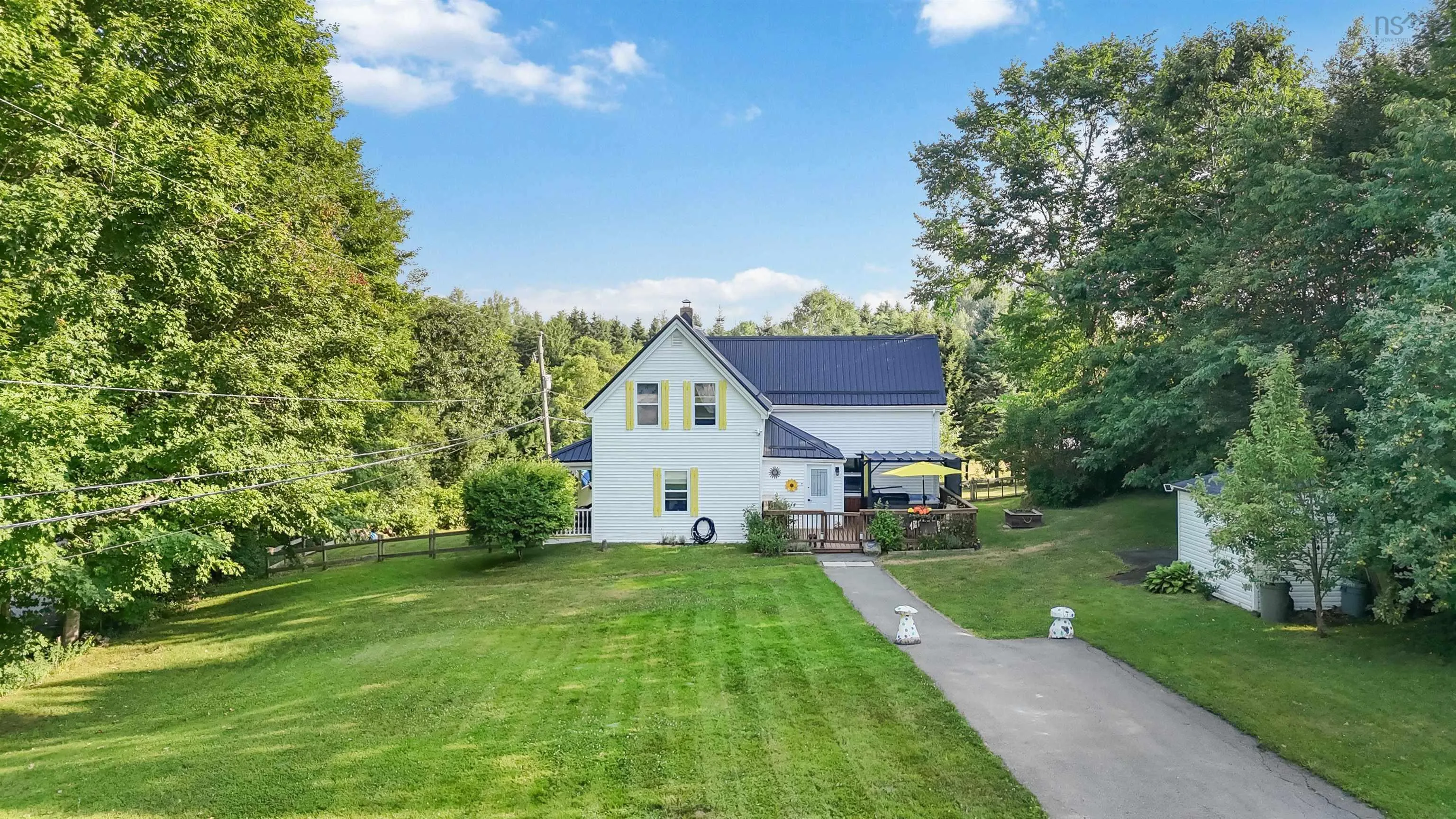 667 Crombe Road, Mill Village, NS B0N 2H0, 4 Bedrooms Bedrooms, ,2 BathroomsBathrooms,Residential,For Sale,Crombe,202519889