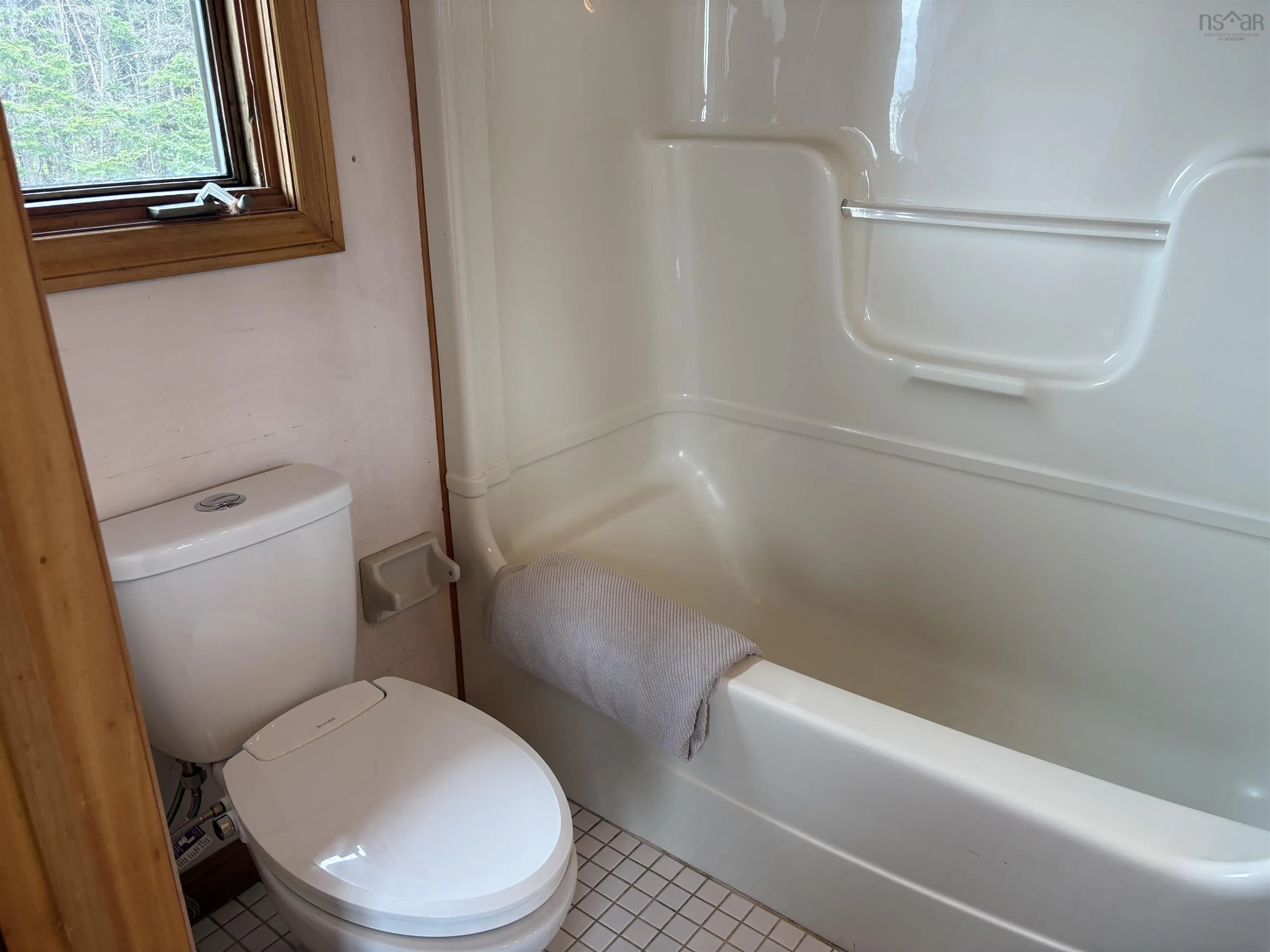24 Oceanic Drive, East Lawrencetown, NS B2Z 1P4, 4 Bedrooms Bedrooms, ,3 BathroomsBathrooms,Residential,For Sale,Oceanic,202517606