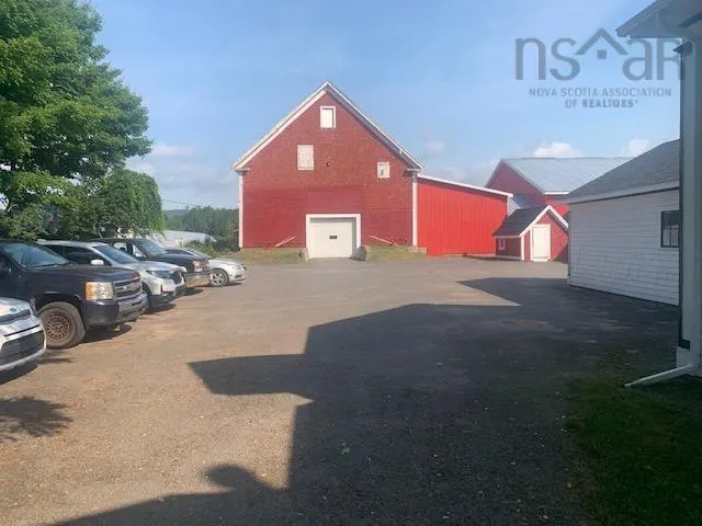 4127 Brooklyn Street, Somerset Ns B0p 1e0, 5 Bedrooms Bedrooms, ,2 BathroomsBathrooms,Farm,For Sale,Brooklyn,202419309