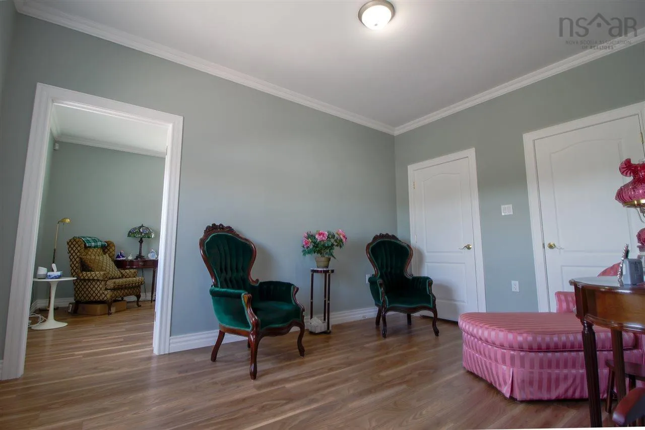 1042 Coxheath Road, Coxheath, NS B1L 1B2, 3 Bedrooms Bedrooms, ,2 BathroomsBathrooms,Residential,For Sale,Coxheath,202517570