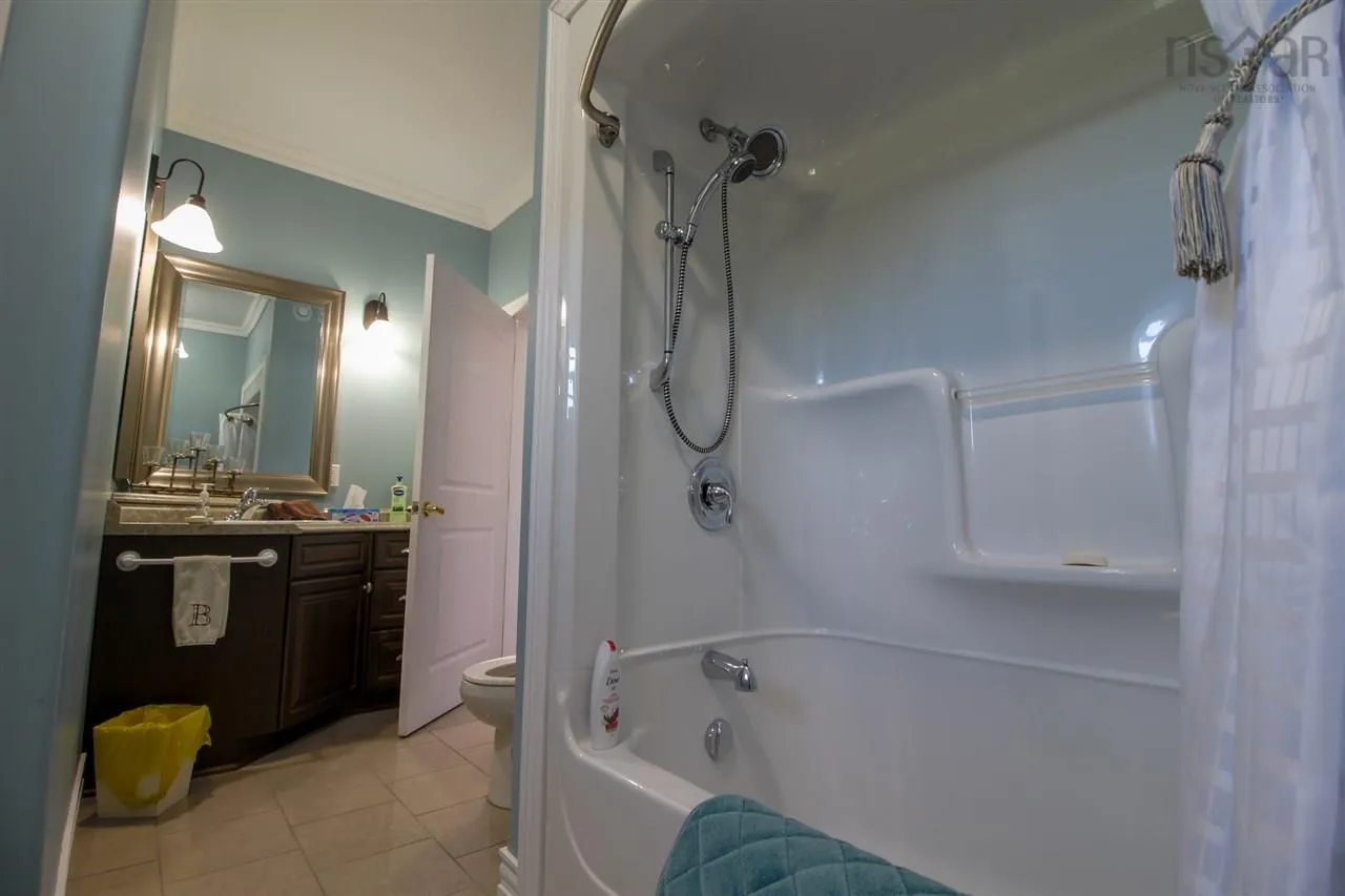 1042 Coxheath Road, Coxheath, NS B1L 1B2, 3 Bedrooms Bedrooms, ,2 BathroomsBathrooms,Residential,For Sale,Coxheath,202517570