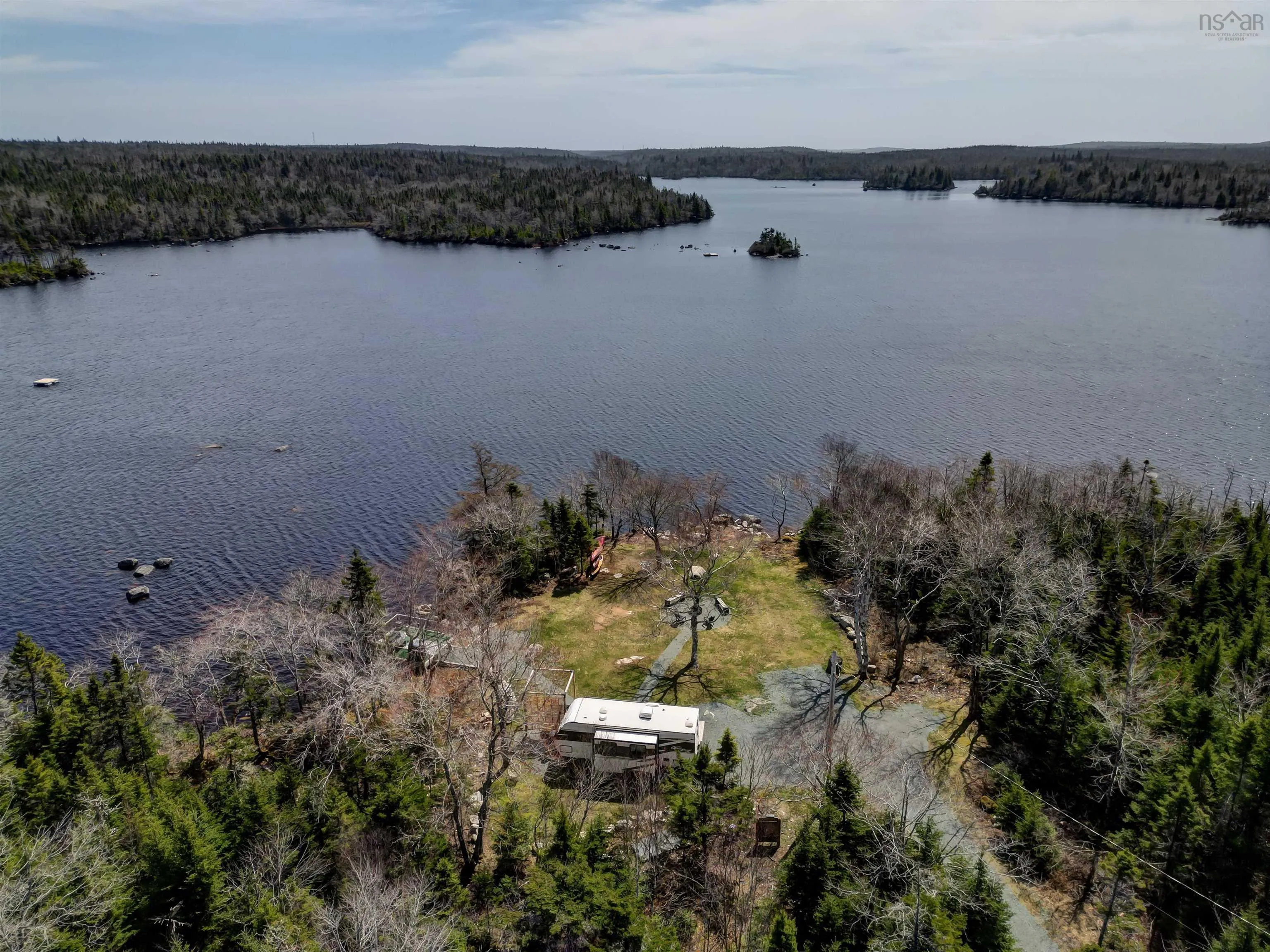 197 Peters Lake Road, Hatchet Lake Ns B3t 1p6, ,Residential,For Sale,Peters Lake,202509573