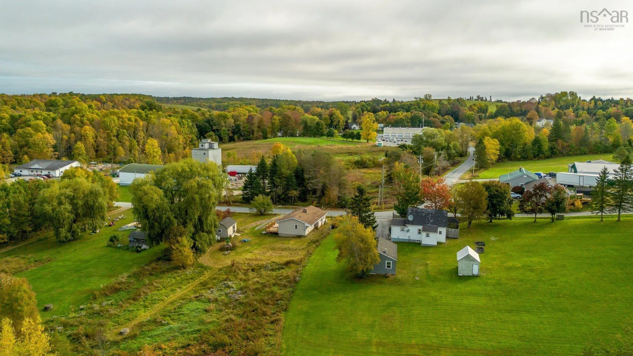 61 Dunlop Road, Brooklyn Ns B0n 2a0, 2 Bedrooms Bedrooms, ,1 BathroomBathrooms,Residential,For Sale,Dunlop,202500802