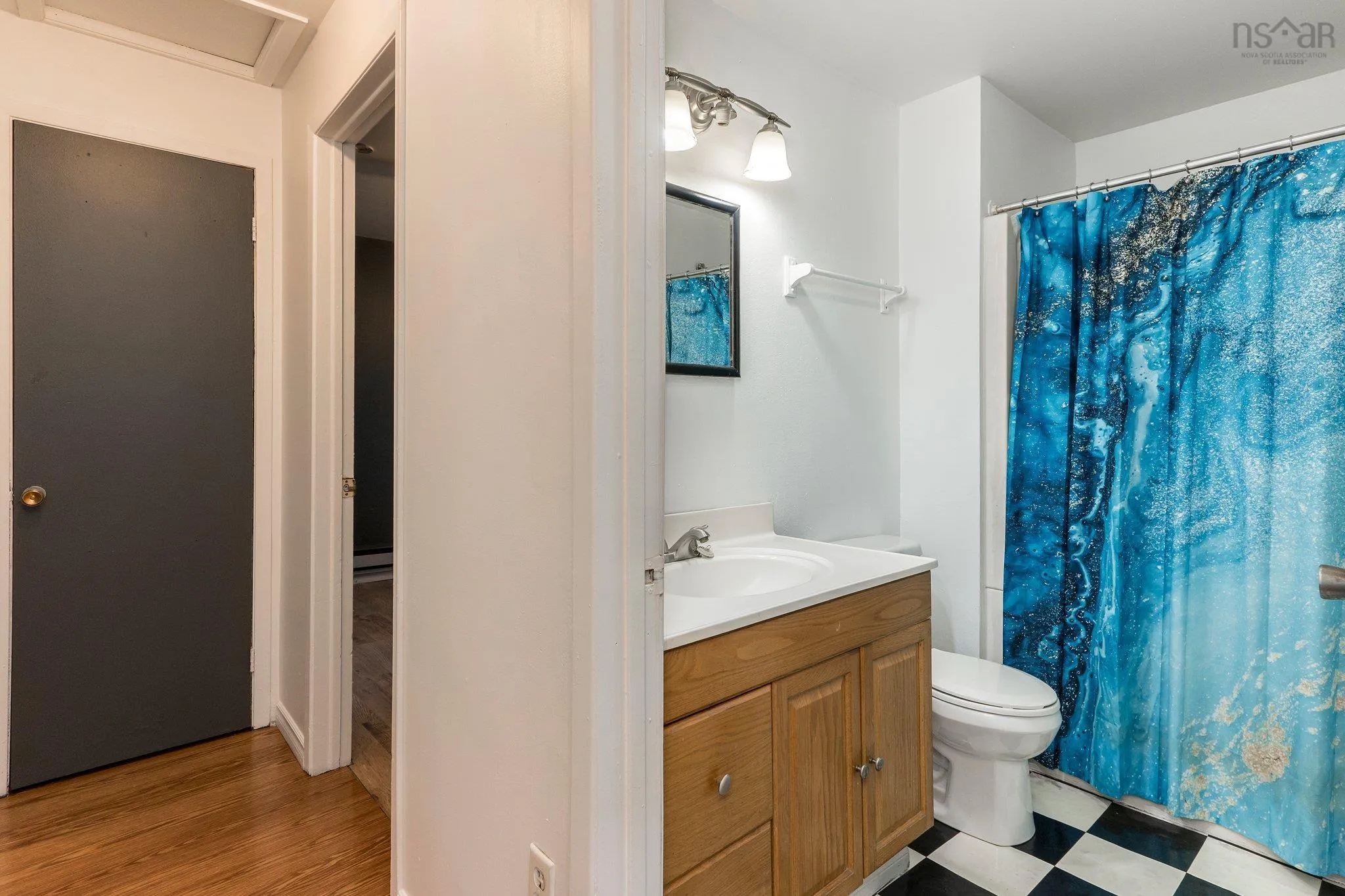 61 Dunlop Road, Brooklyn Ns B0n 2a0, 2 Bedrooms Bedrooms, ,1 BathroomBathrooms,Residential,For Sale,Dunlop,202500802