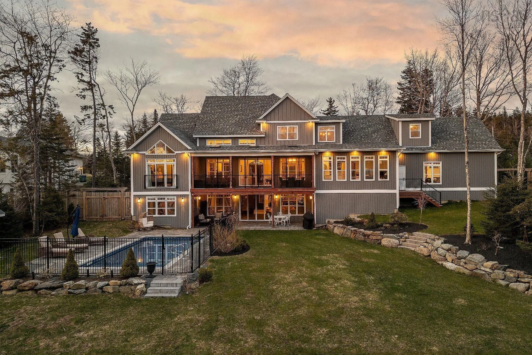 838 Mccabe Lake Drive, Middle Sackville Ns B4e 0p4, 5 Bedrooms Bedrooms, ,5 BathroomsBathrooms,Residential,For Sale,Mccabe Lake,202504908