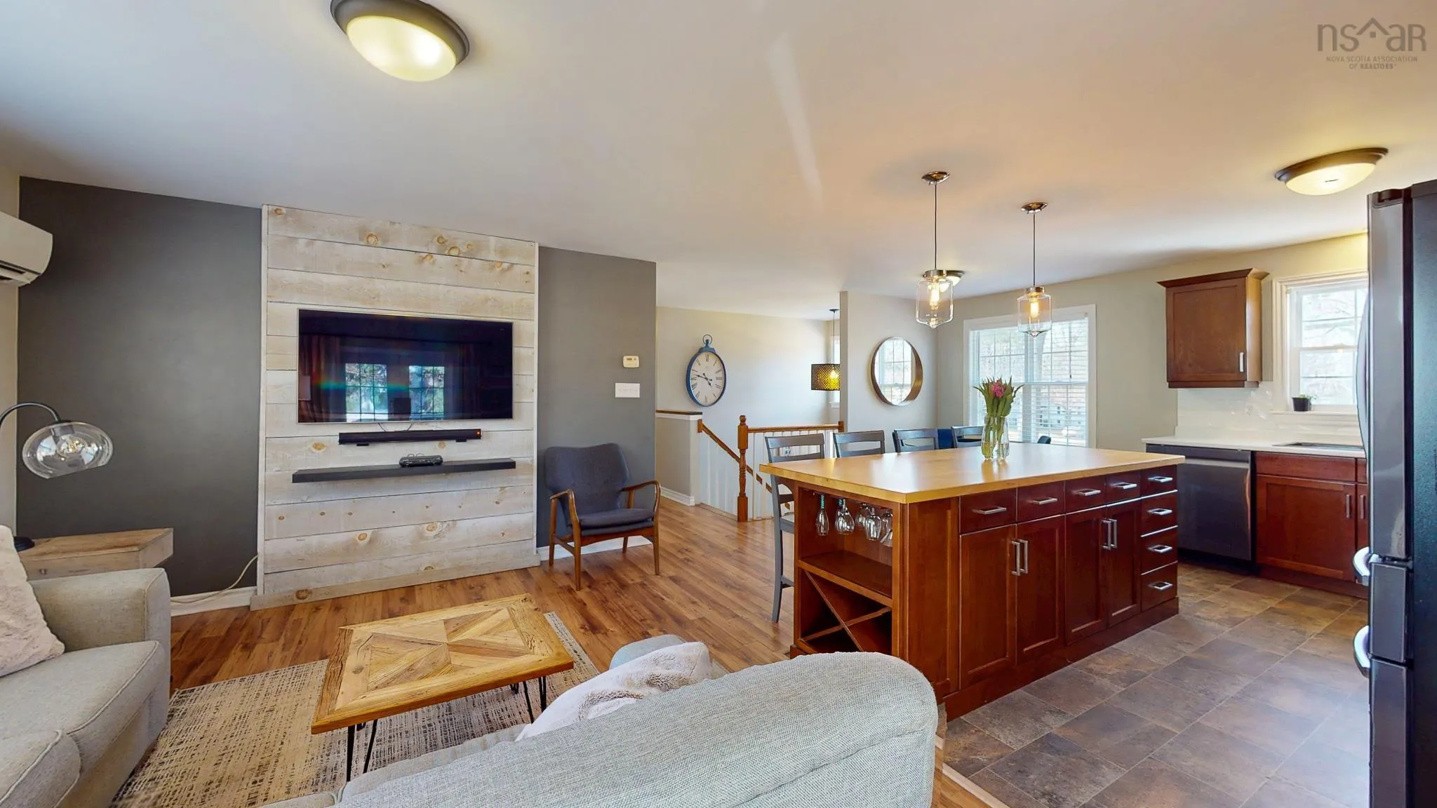 907 Charles Street, North Kentville Ns B4n 2y9, 5 Bedrooms Bedrooms, ,2 BathroomsBathrooms,Residential,For Sale,Charles,202506846