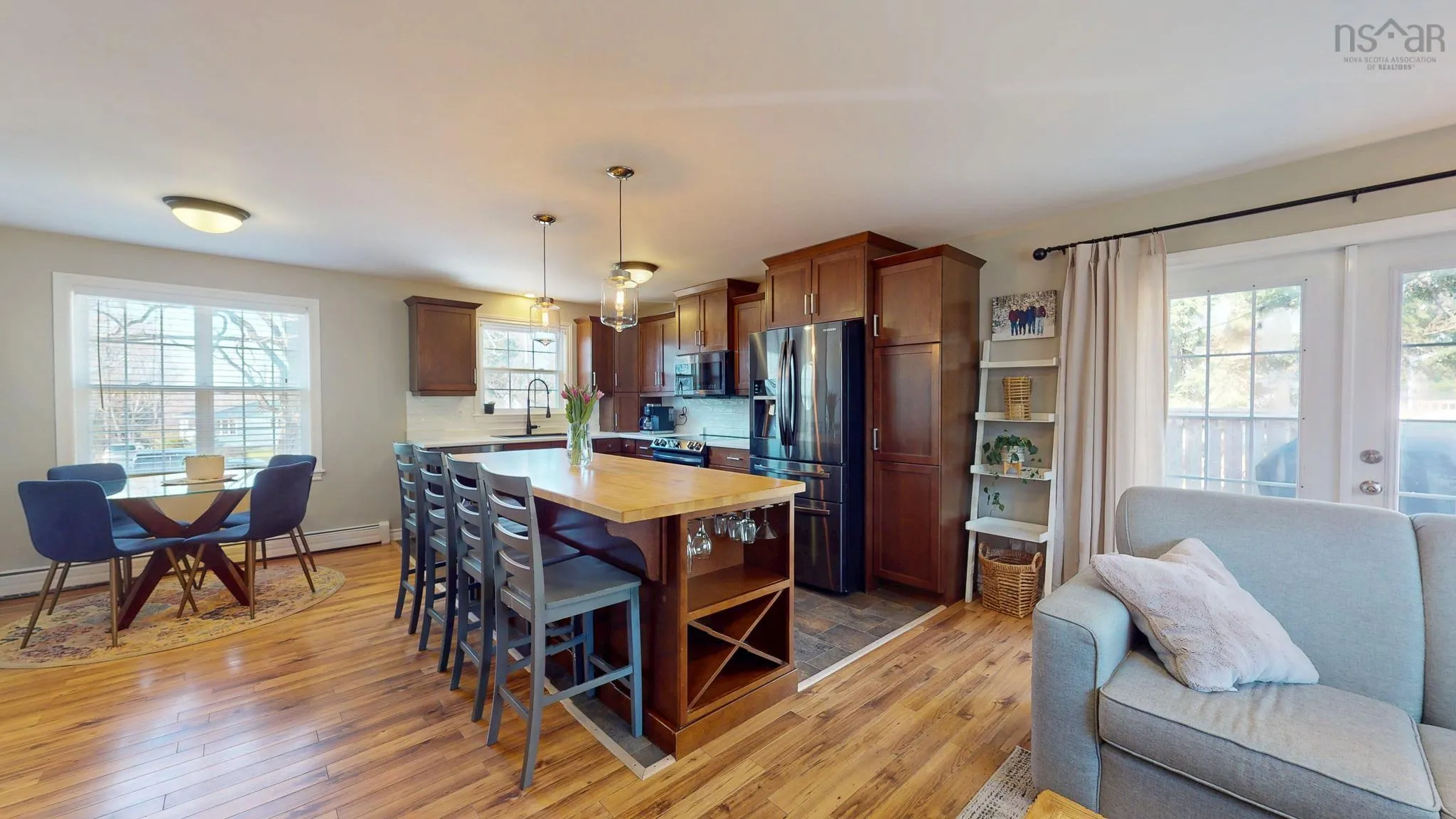 907 Charles Street, North Kentville Ns B4n 2y9, 5 Bedrooms Bedrooms, ,2 BathroomsBathrooms,Residential,For Sale,Charles,202506846