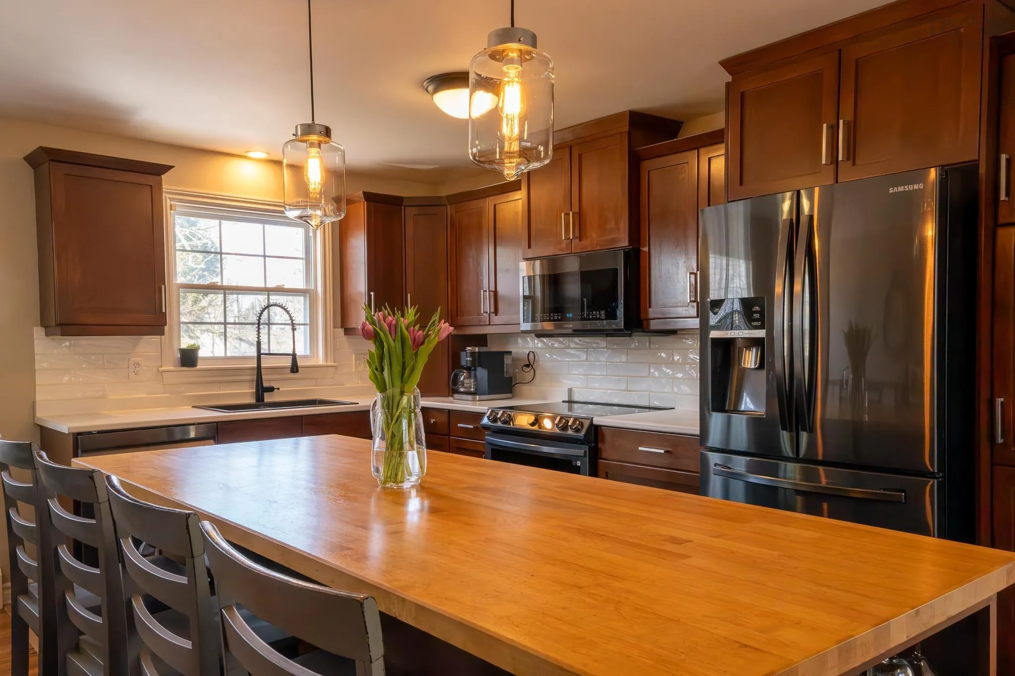 907 Charles Street, North Kentville Ns B4n 2y9, 5 Bedrooms Bedrooms, ,2 BathroomsBathrooms,Residential,For Sale,Charles,202506846
