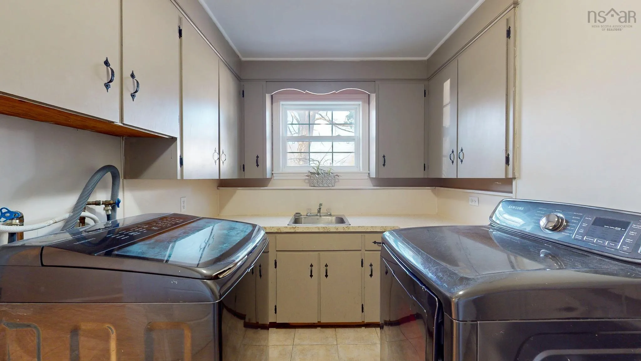 907 Charles Street, North Kentville Ns B4n 2y9, 5 Bedrooms Bedrooms, ,2 BathroomsBathrooms,Residential,For Sale,Charles,202506846