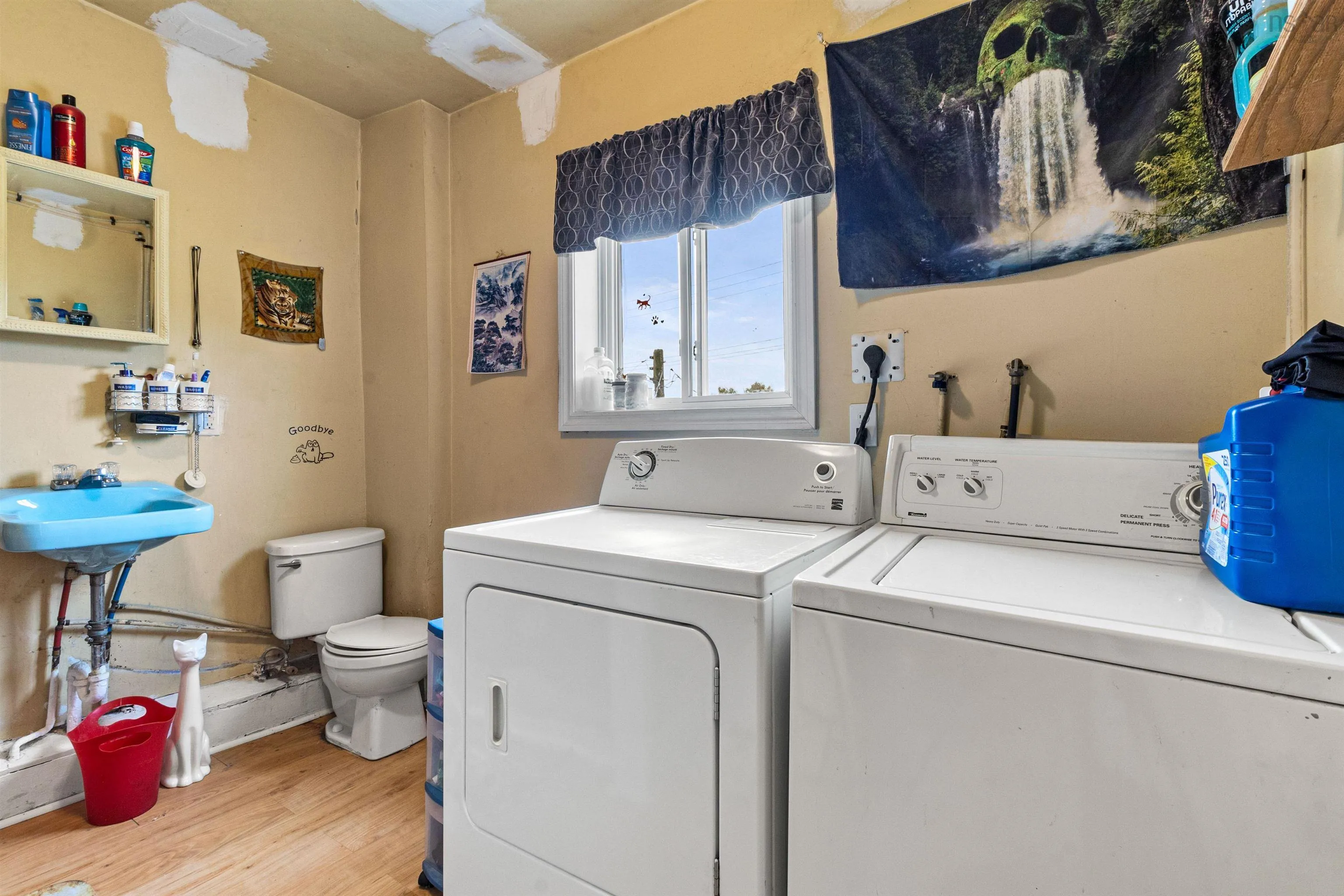 251 Pleasant Street, Dartmouth, NS B2Y 3S1, 4 Bedrooms Bedrooms, ,2 BathroomsBathrooms,Residential,For Sale,Pleasant,202521264