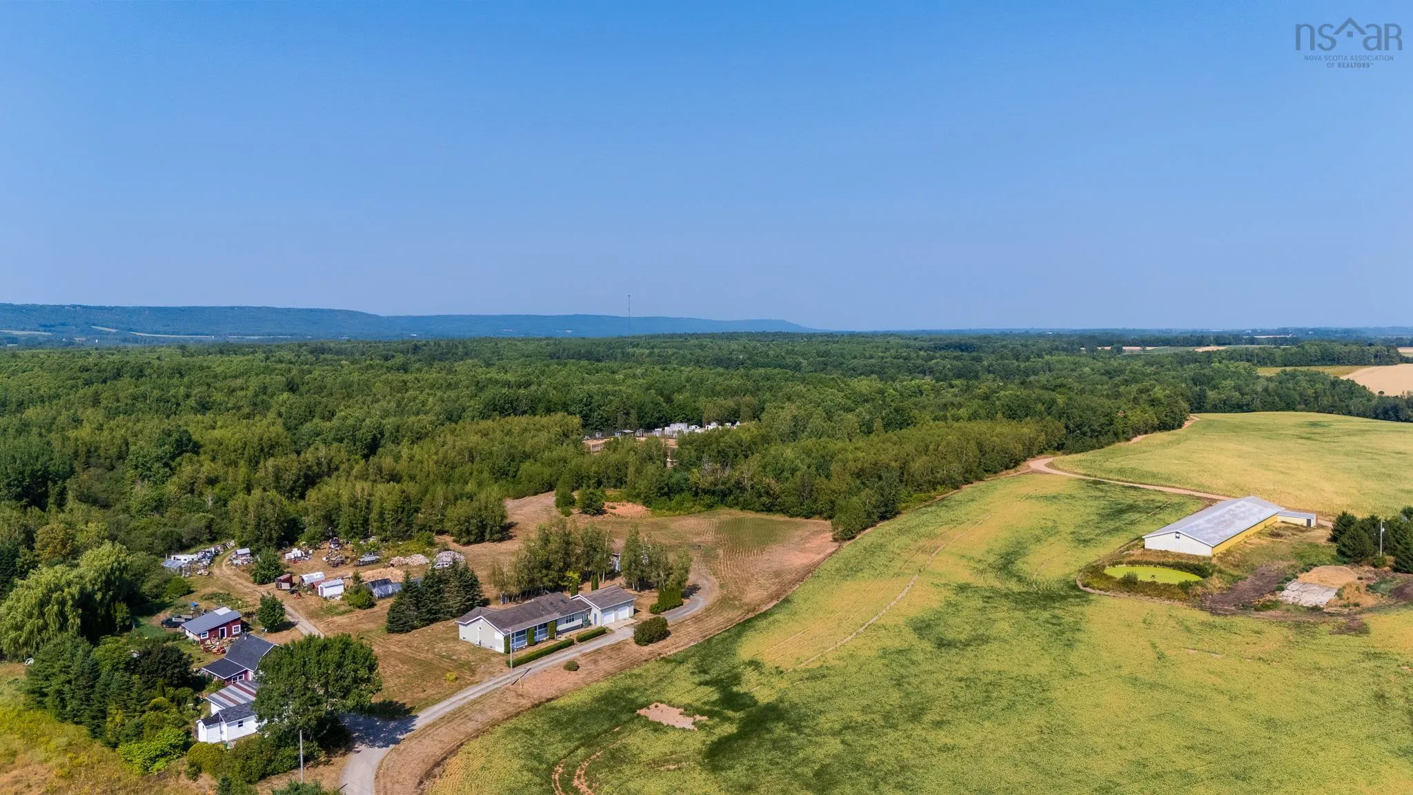 1477 Lakewood Road, Steam Mill, NS B4N 3V7, 3 Bedrooms Bedrooms, ,2 BathroomsBathrooms,Residential,For Sale,Lakewood,202521088