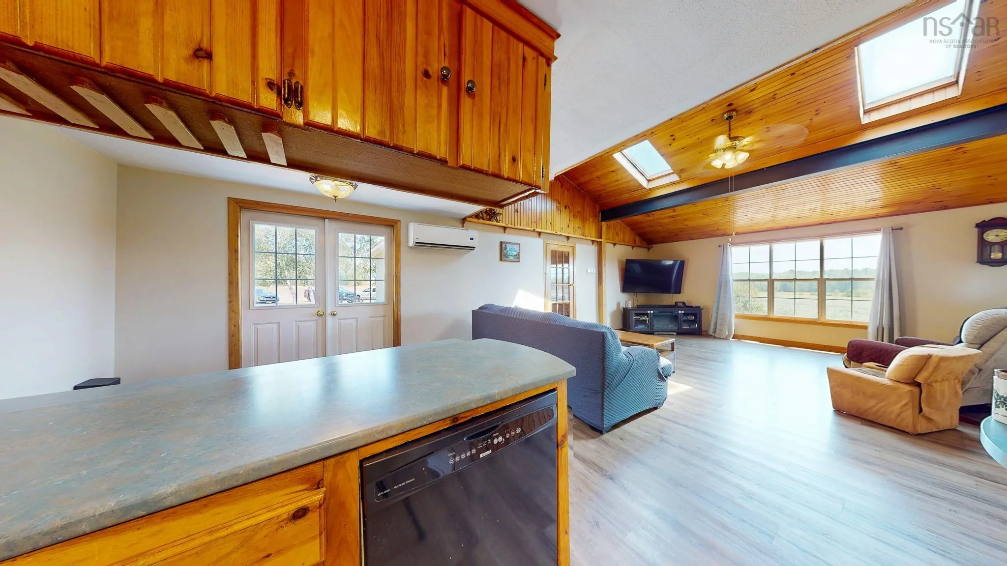 1477 Lakewood Road, Steam Mill, NS B4N 3V7, 3 Bedrooms Bedrooms, ,2 BathroomsBathrooms,Residential,For Sale,Lakewood,202521088
